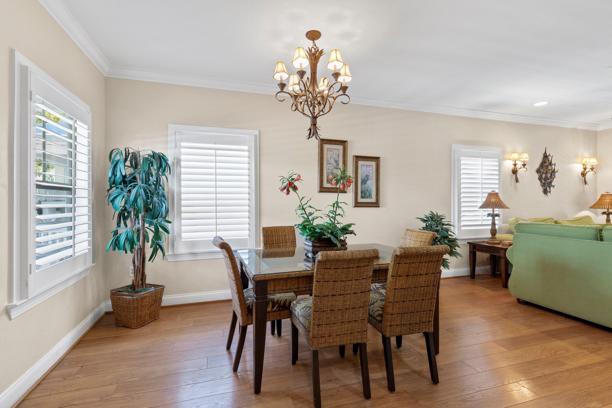 26 Coral Way