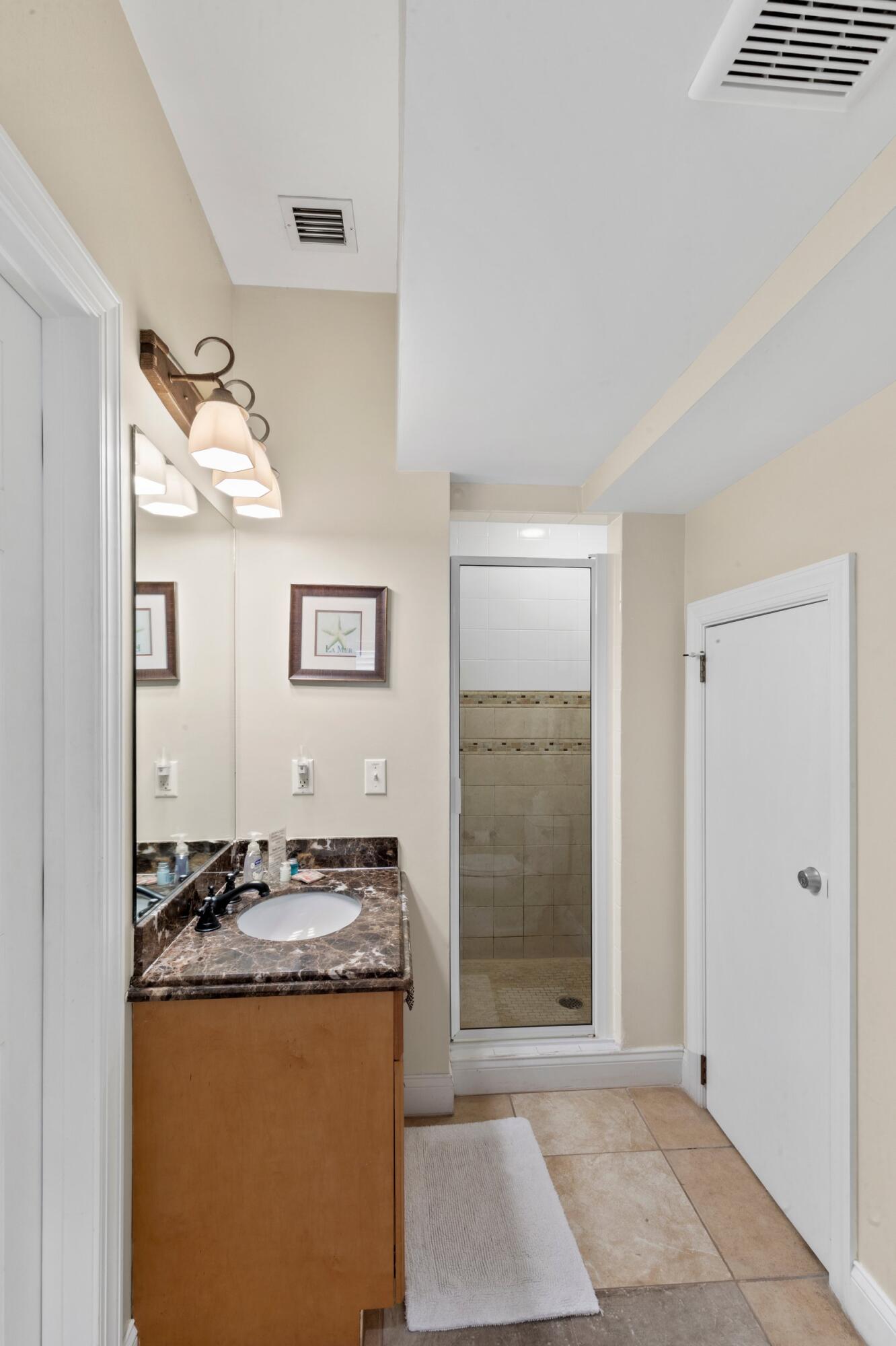 26 Coral Way
