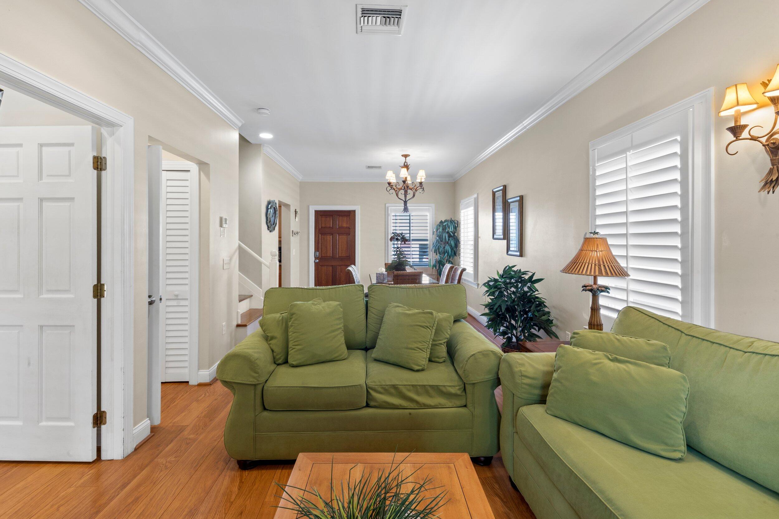 26 Coral Way