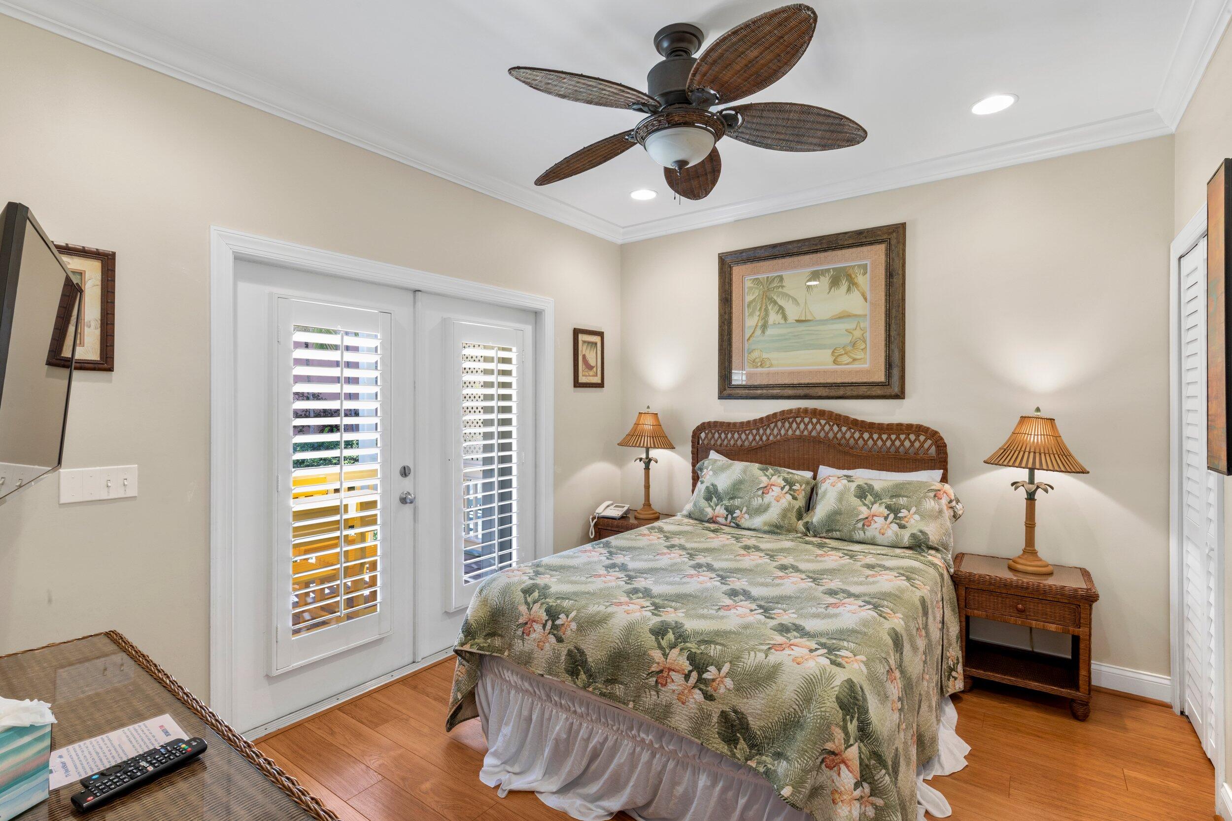 26 Coral Way