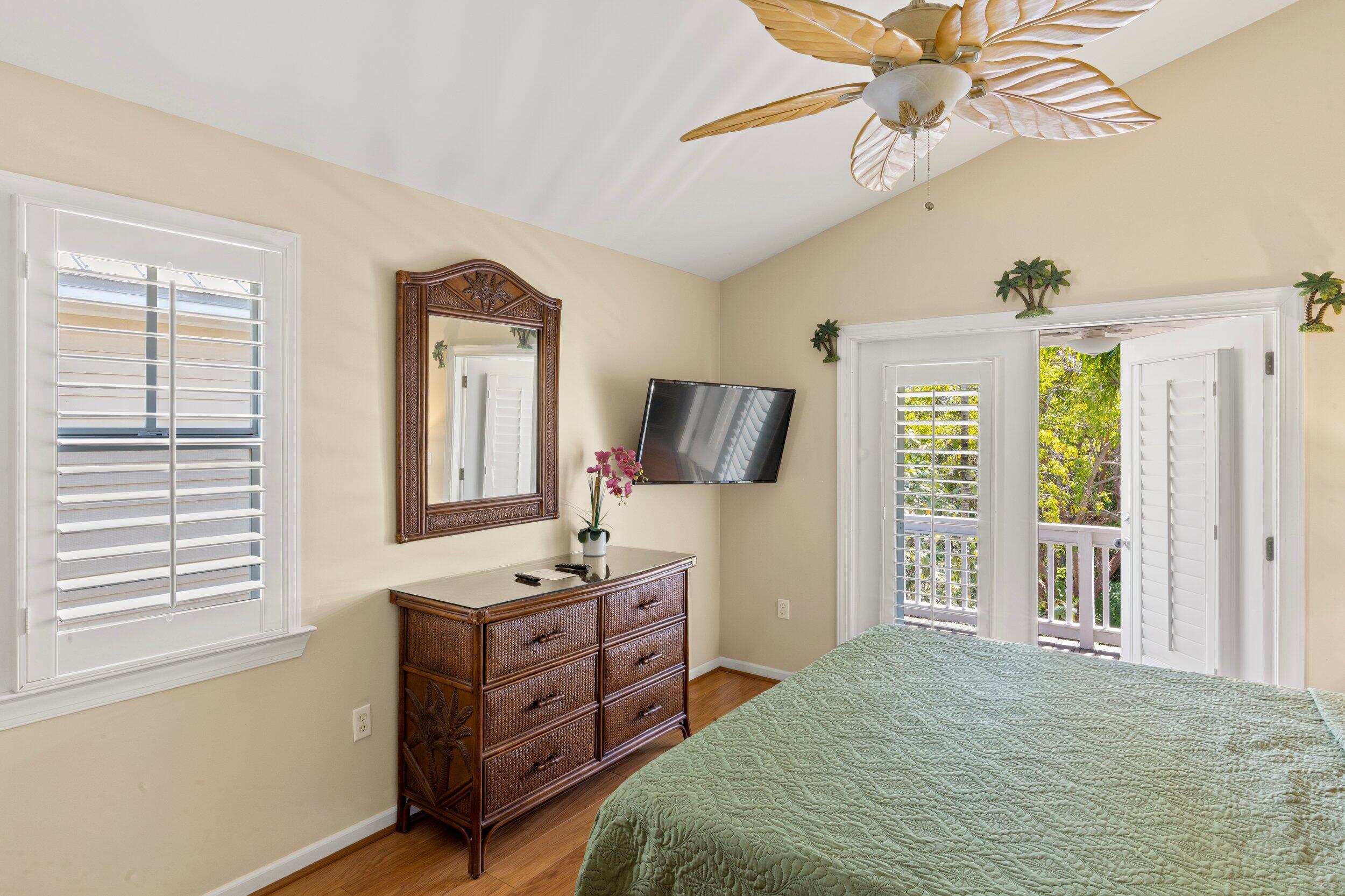 26 Coral Way