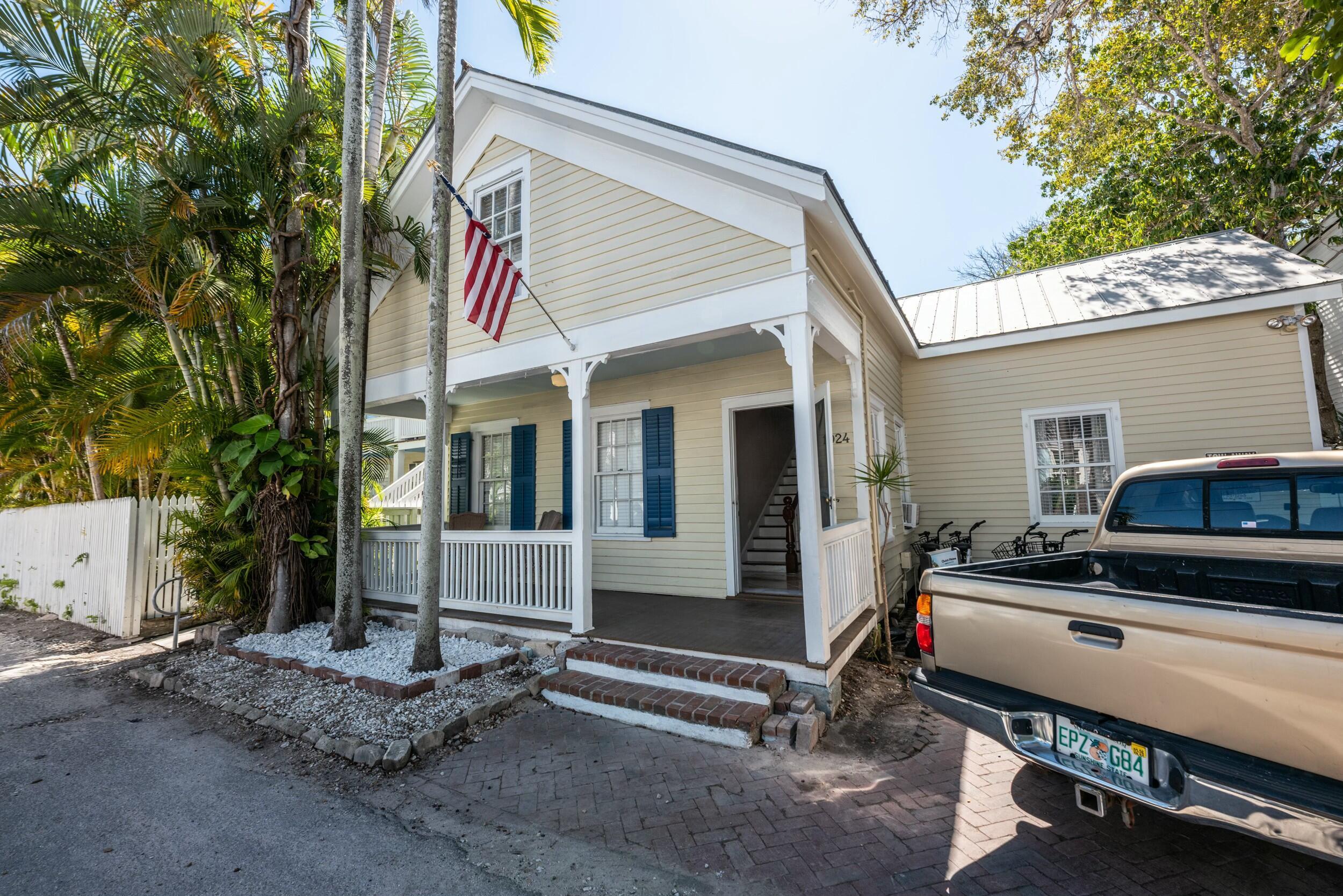 412 Frances Street