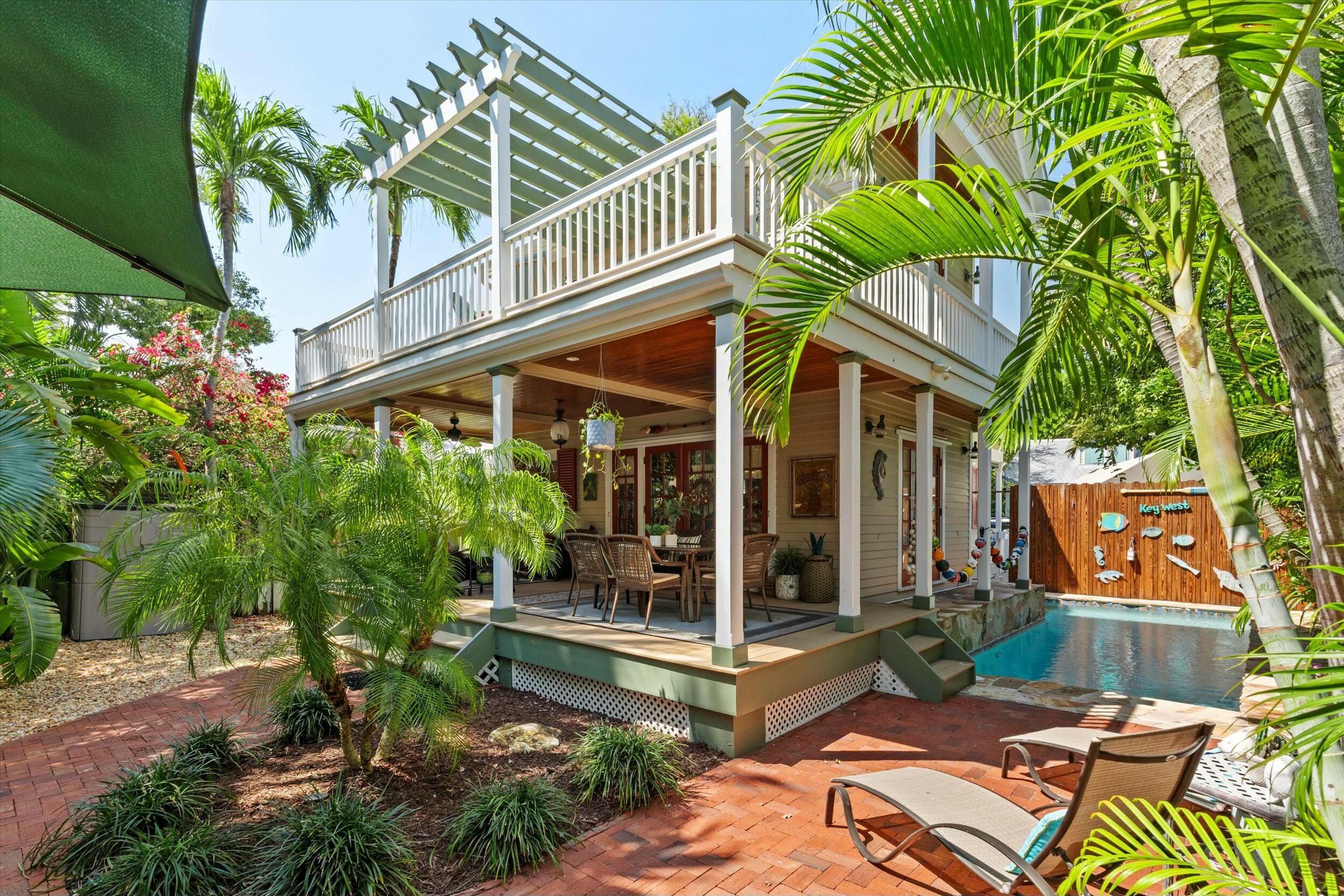 1332 Duncan Street