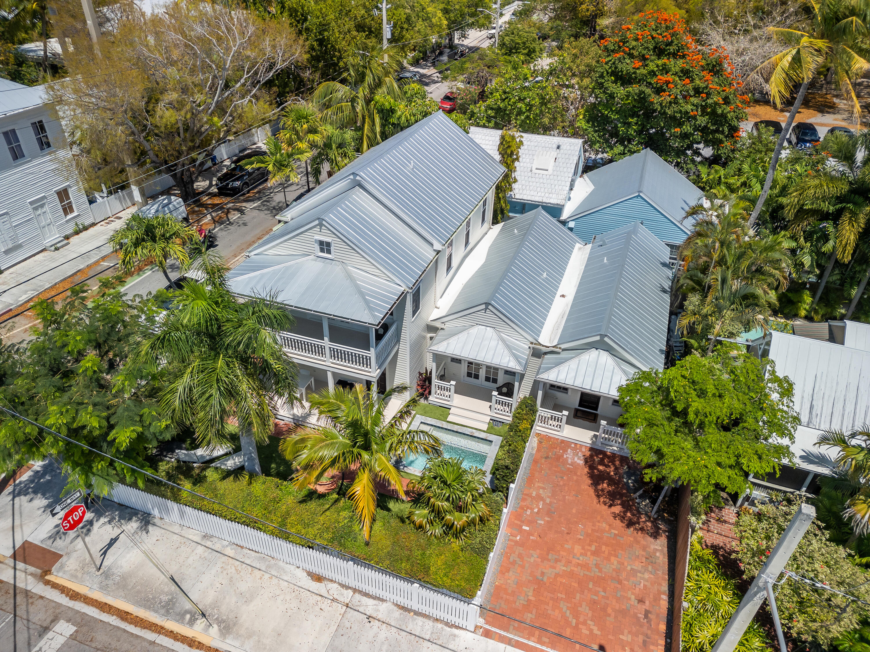 802 Southard Street