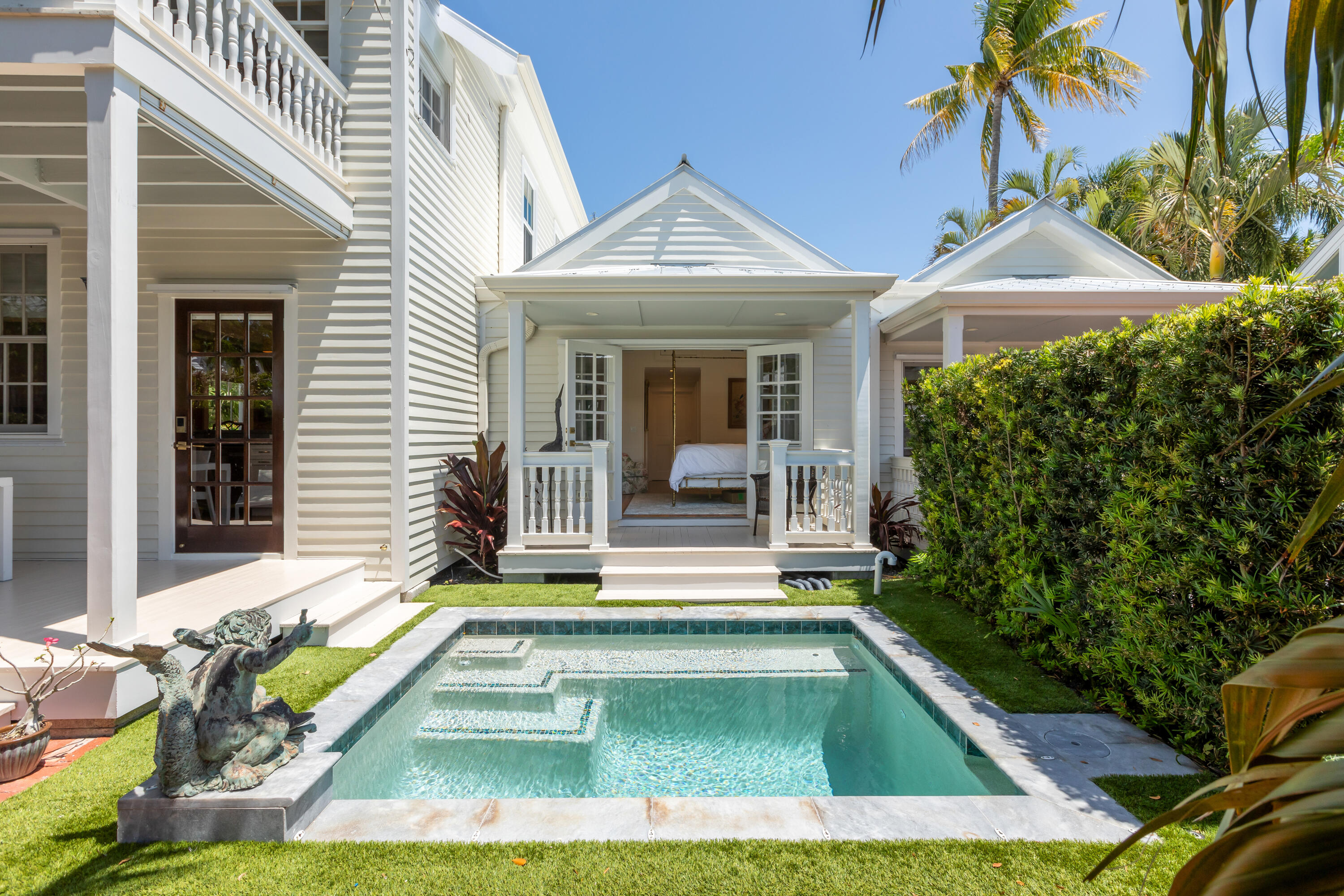 802 Southard Street
