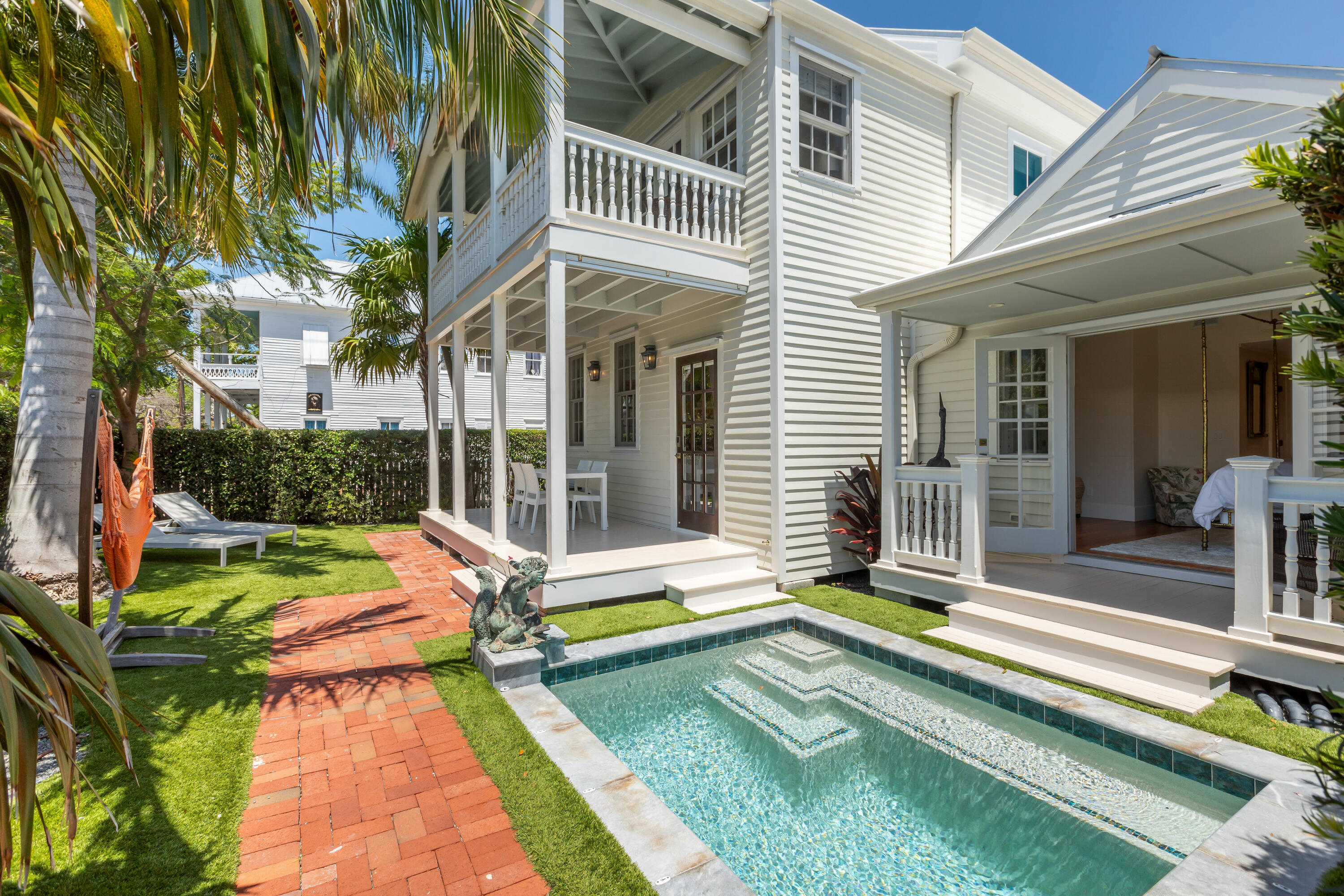 802 Southard Street
