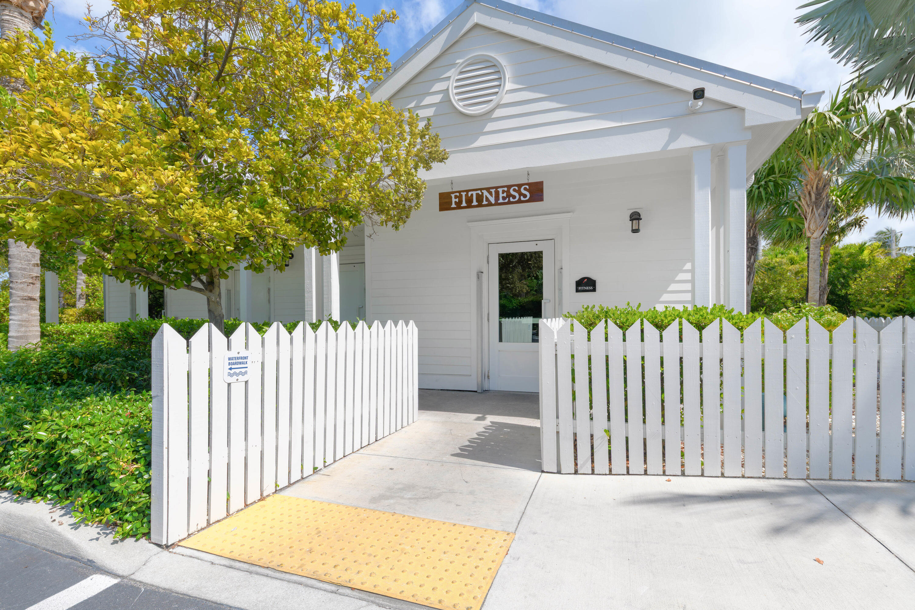 5950 Peninsular Avenue Unit: 685