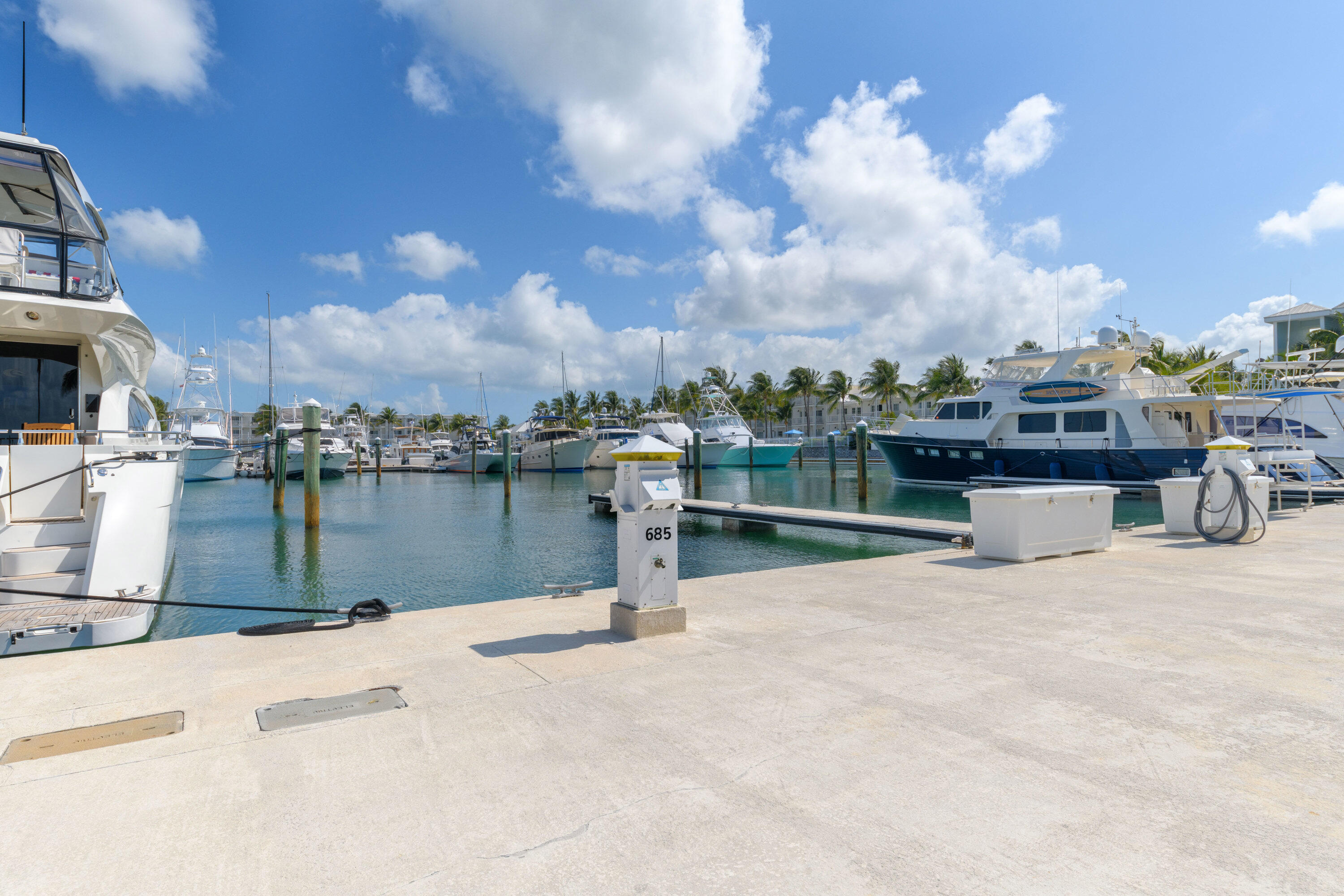 5950 Peninsular Avenue Unit: 685