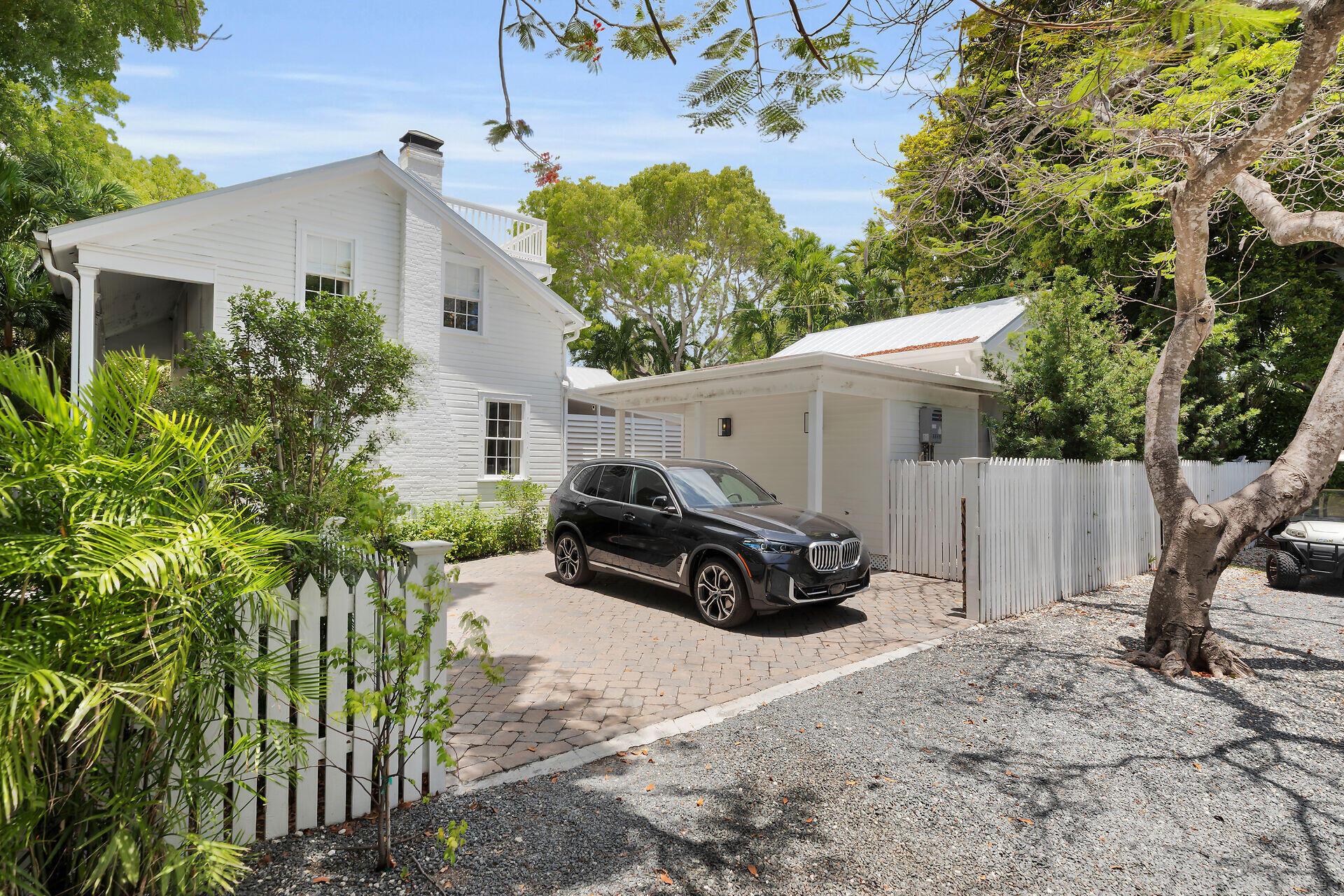 1421 White Street