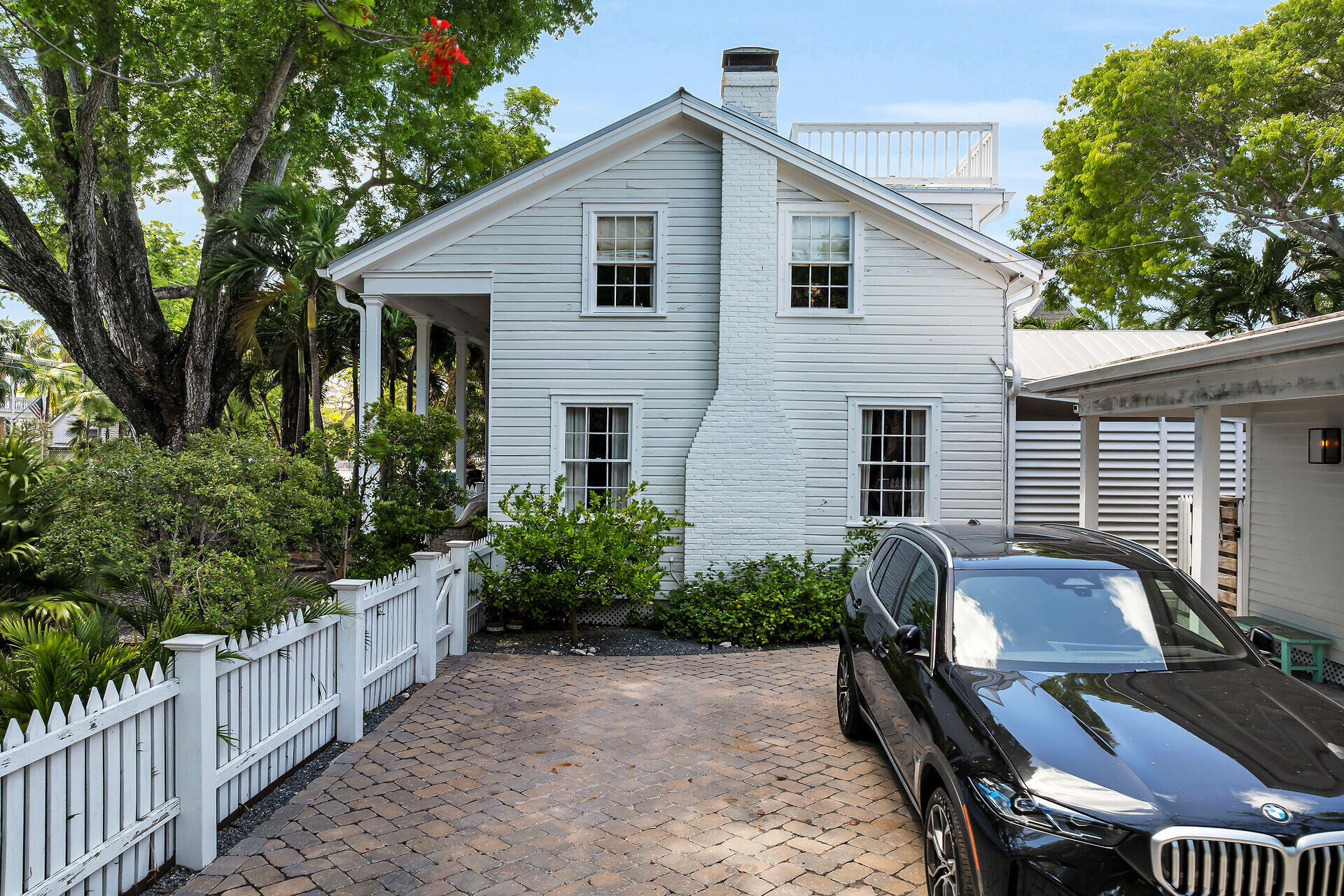 1421 White Street