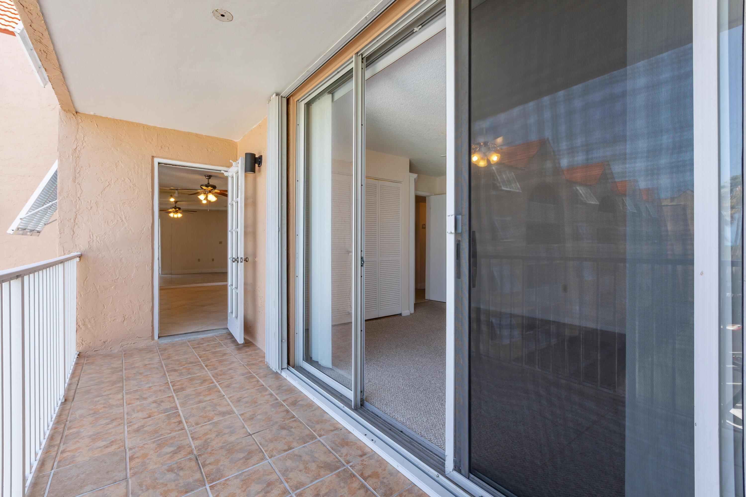 3930 S 3930 Roosevelt Boulevard Unit: N302