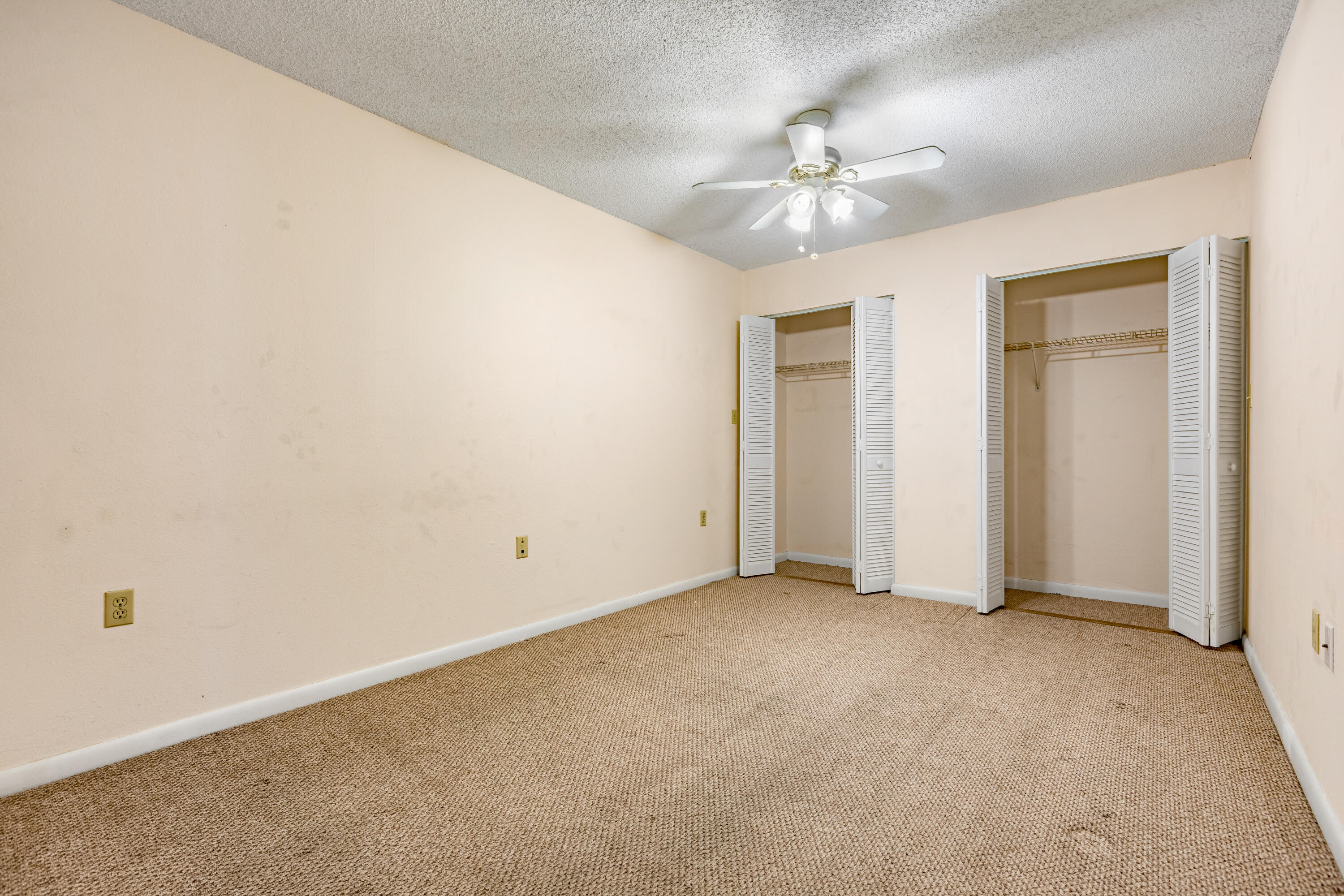 3930 S 3930 Roosevelt Boulevard Unit: N302