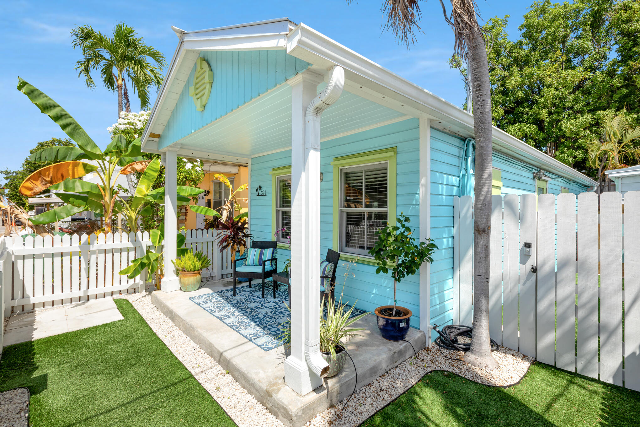 321 Julia Street