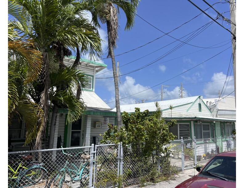720-726 Emma Street