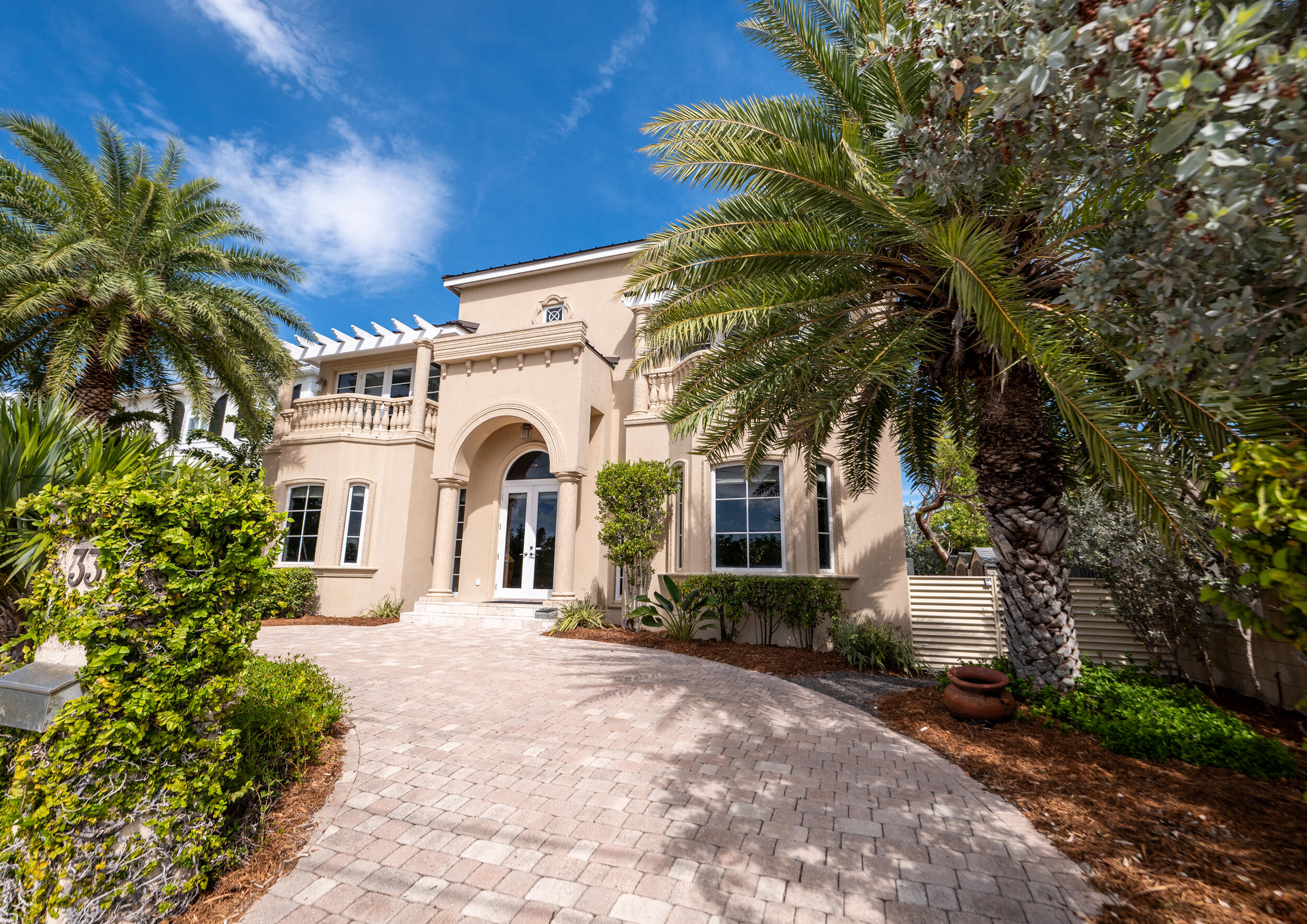 33 Cypress Avenue