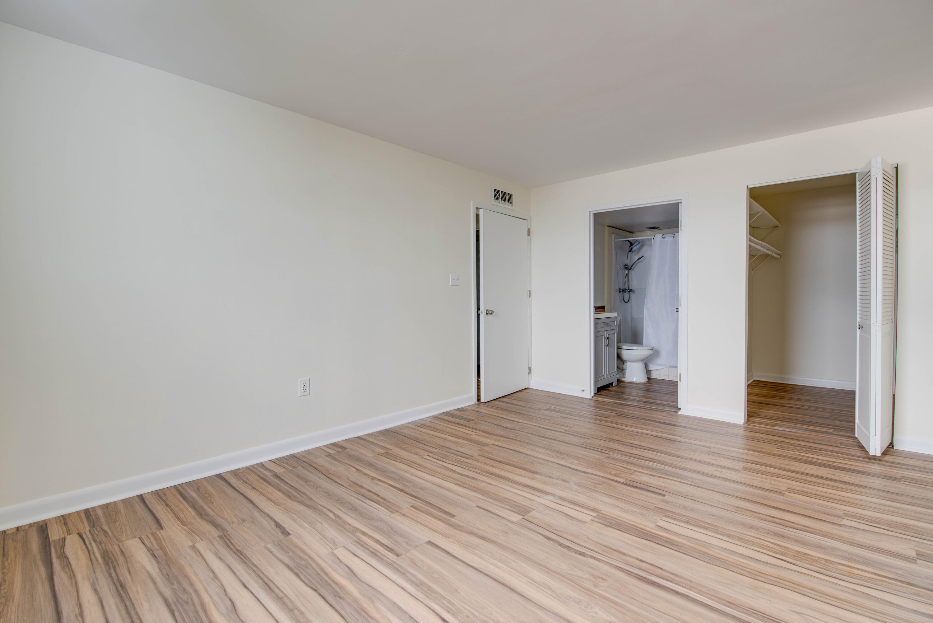 3312 Northside Drive Unit: 611