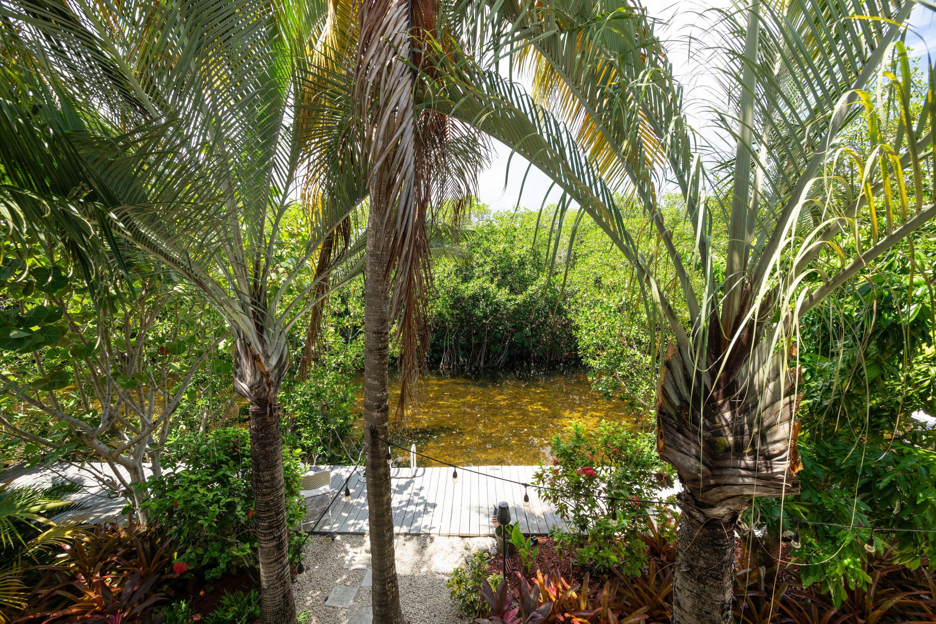 2811 Venetian Drive