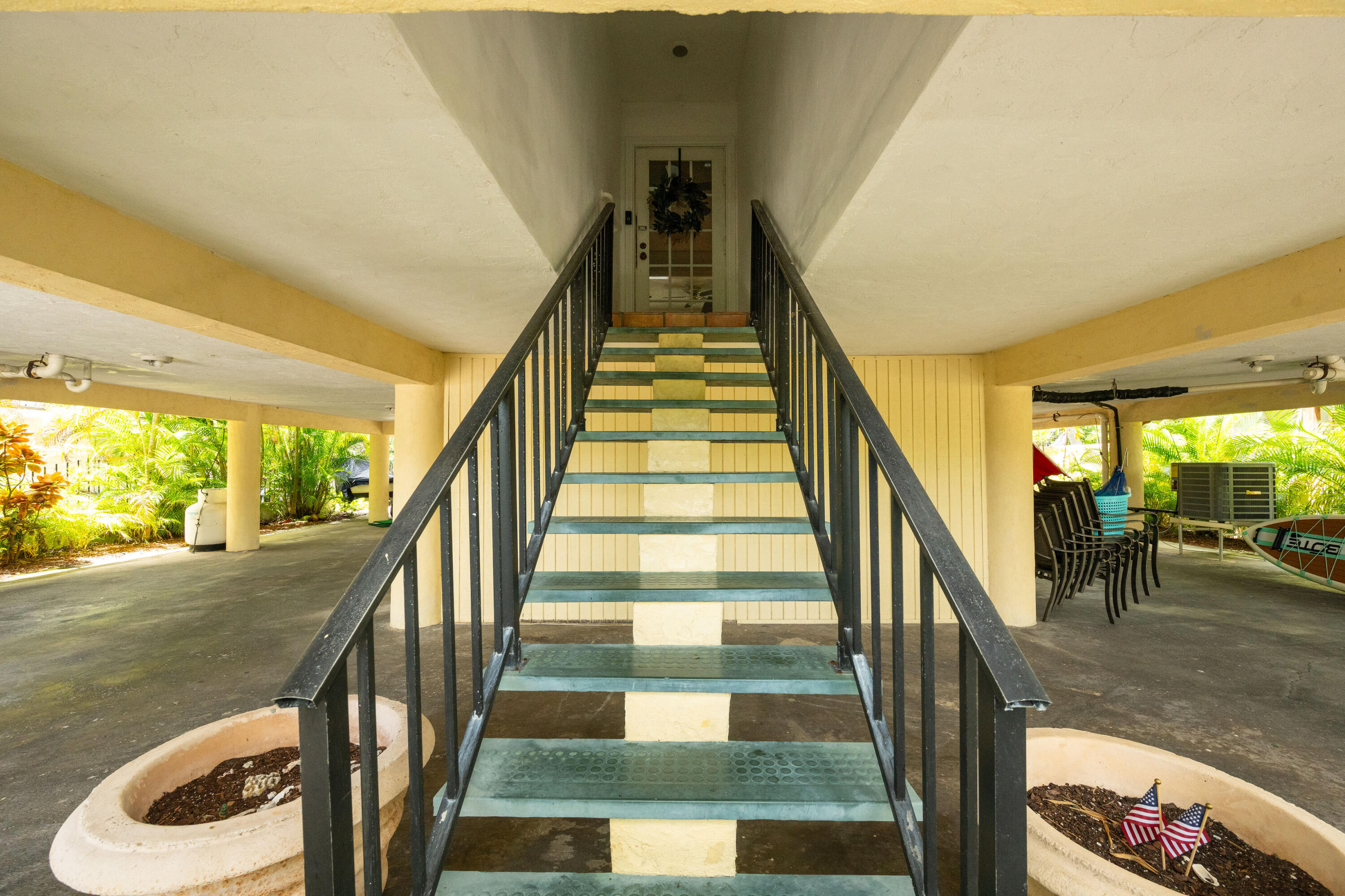2811 Venetian Drive