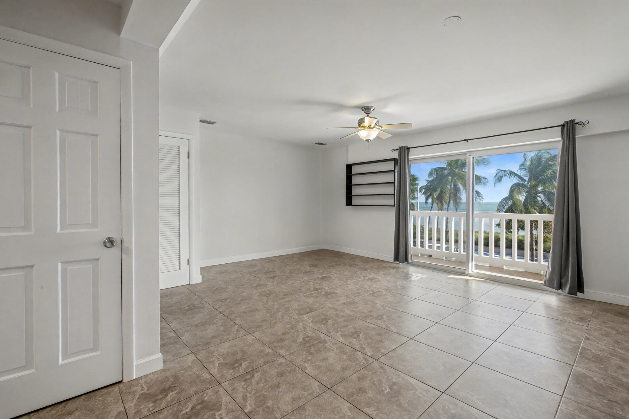 2601 S Roosevelt Boulevard Unit: 305A