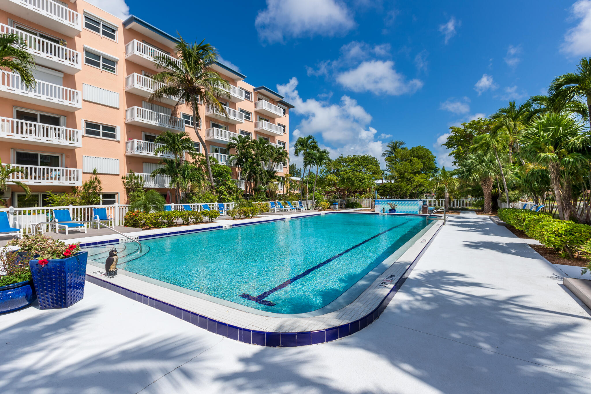 2601 S Roosevelt Boulevard Unit: 305A
