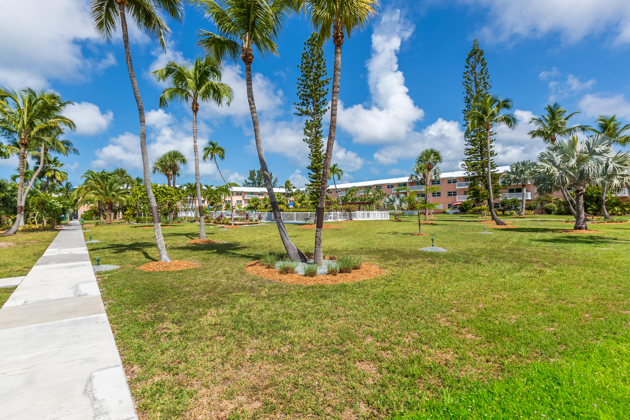 2601 S Roosevelt Boulevard Unit: 305A