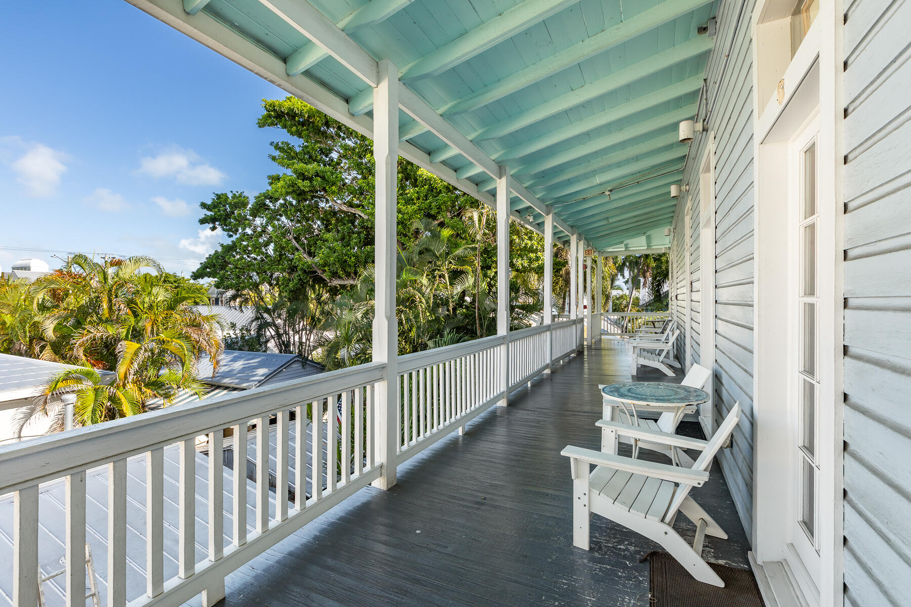 422 Amelia Street Unit: L6