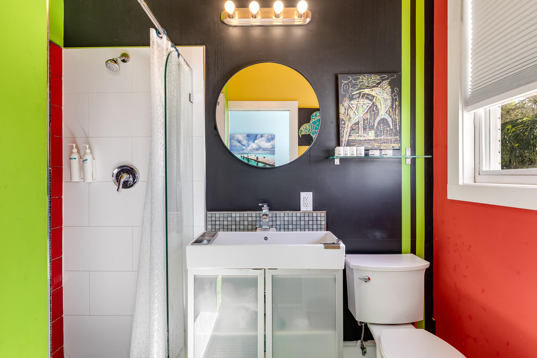 422 Amelia Street Unit: L6