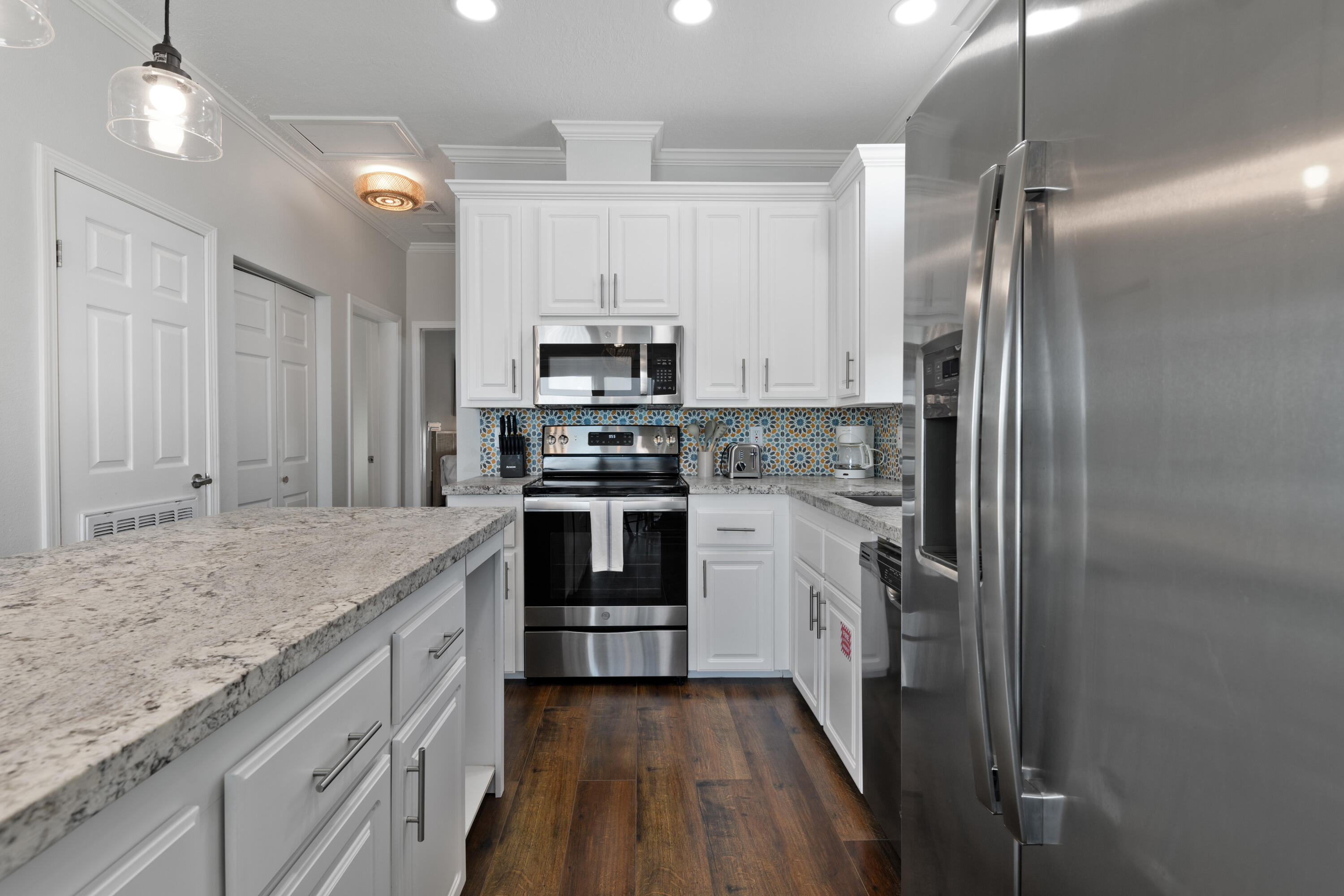 701 Spanish Main Drive Unit: 221