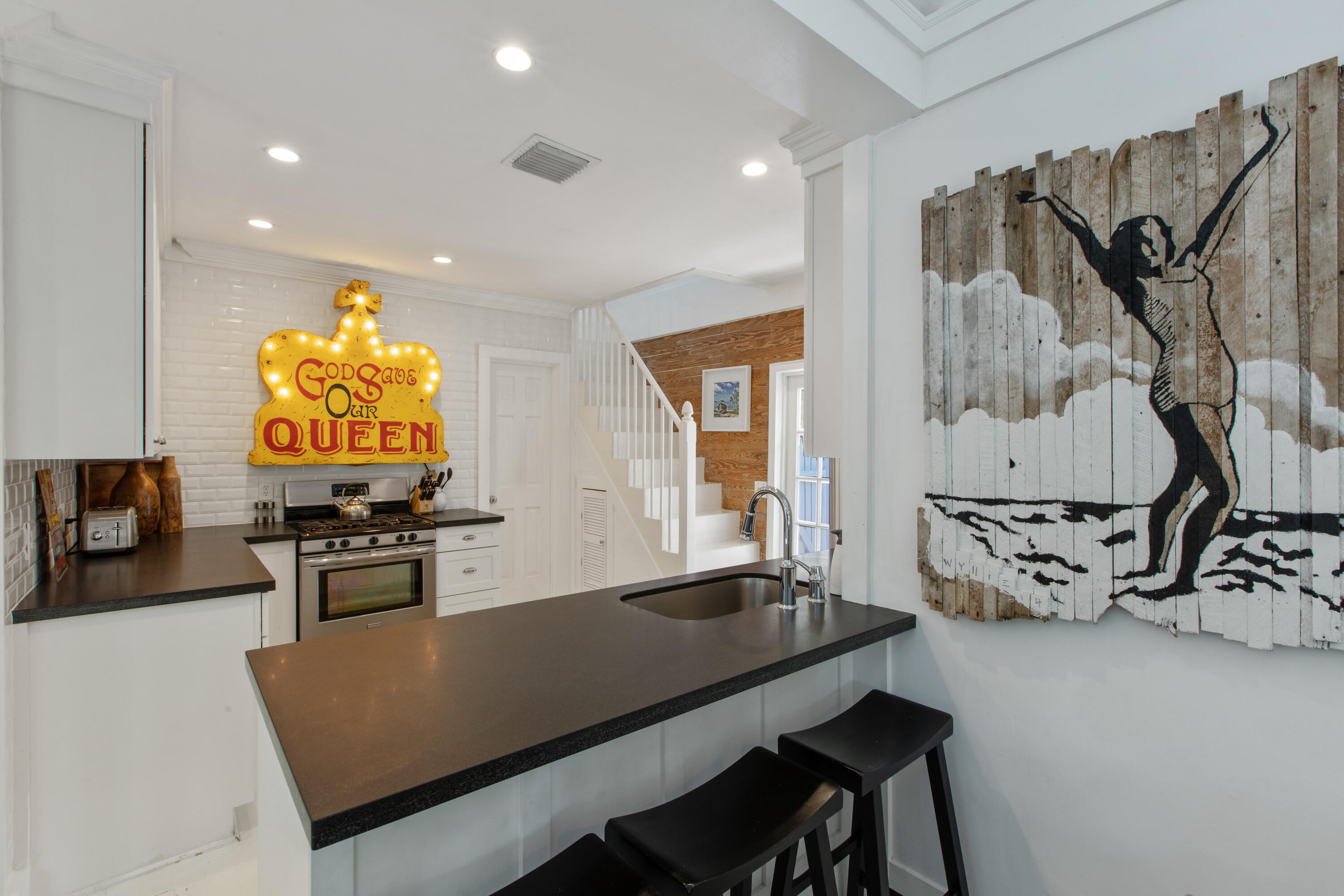 703 Elizabeth Street