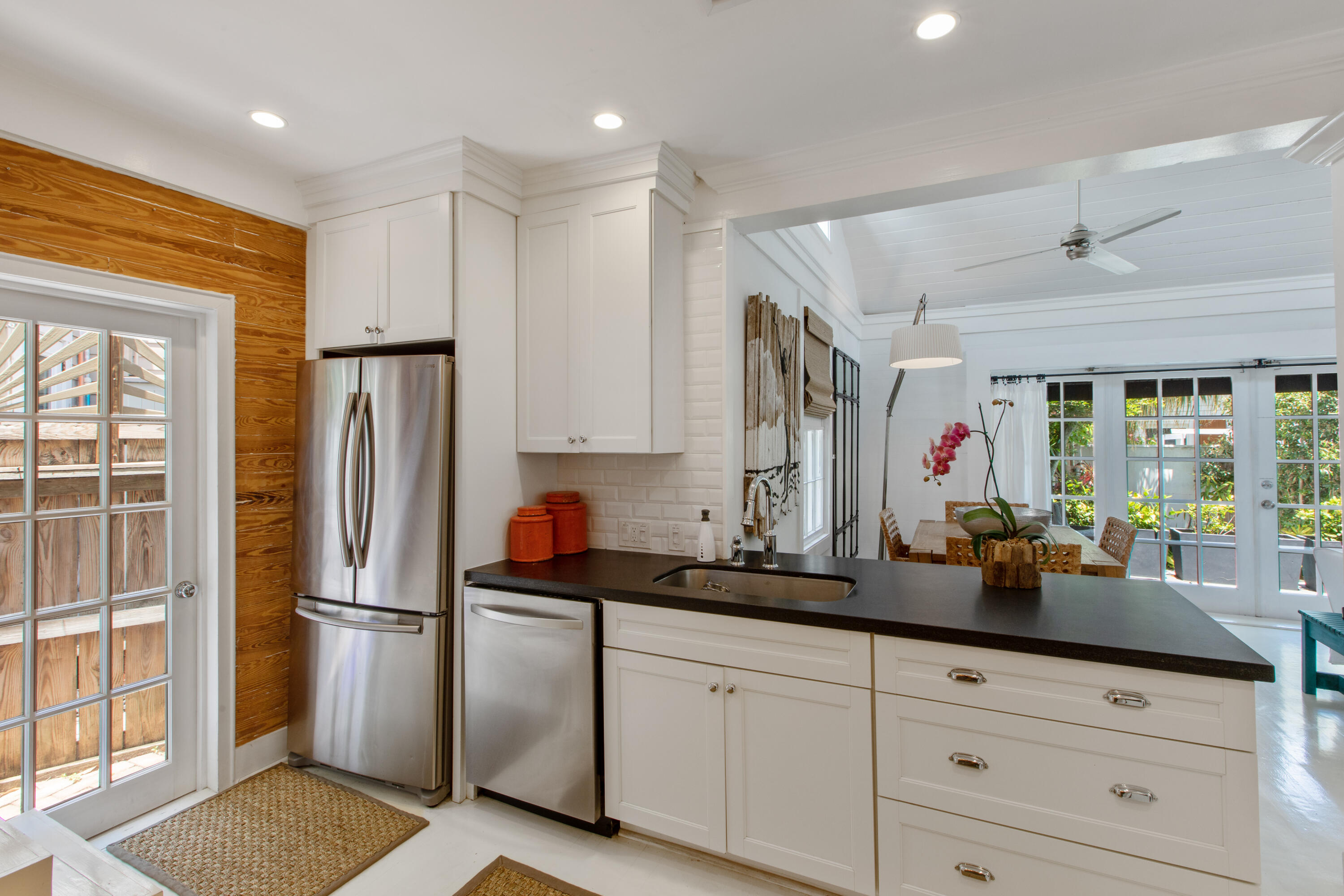 703 Elizabeth Street