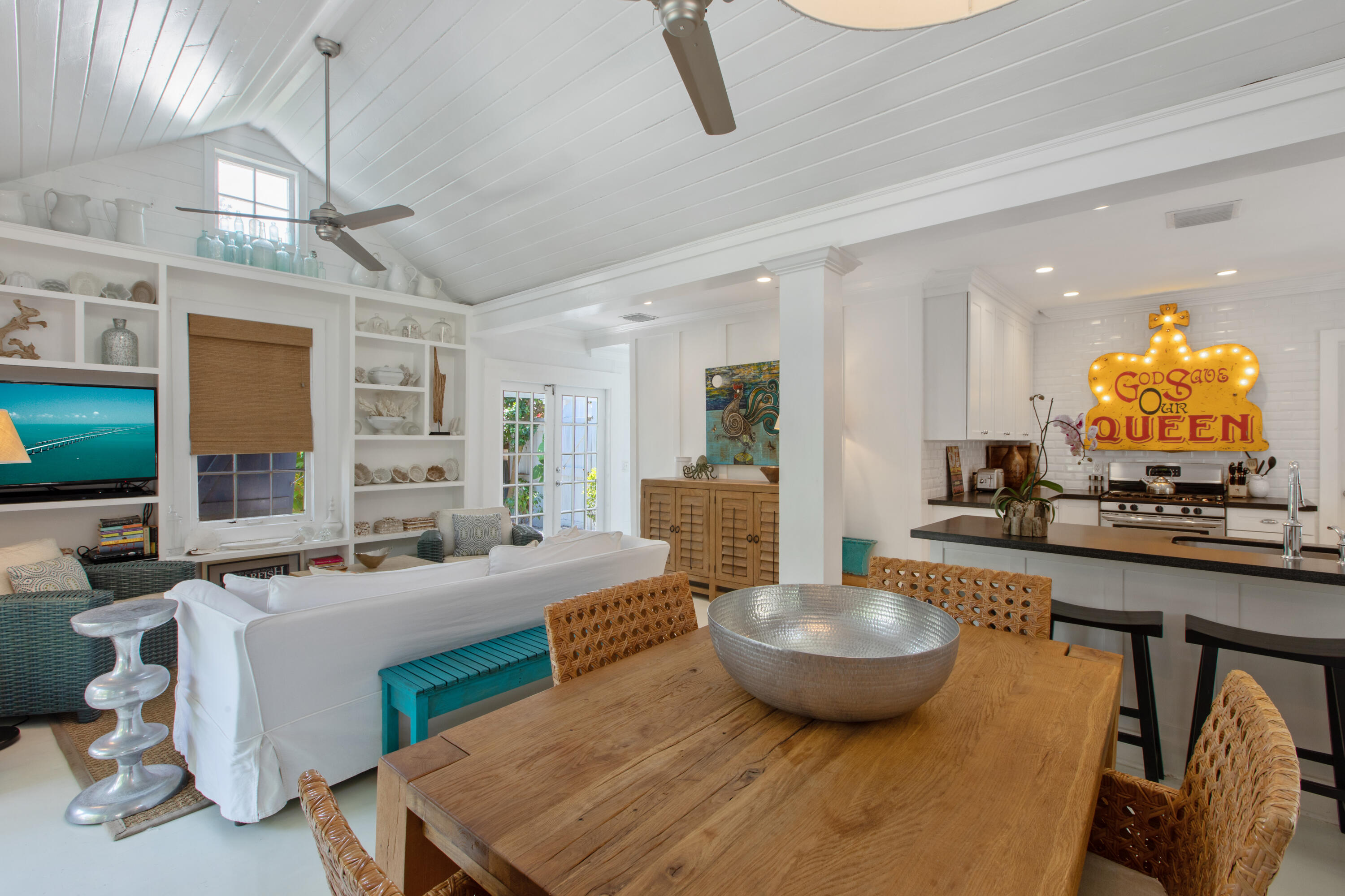 703 Elizabeth Street