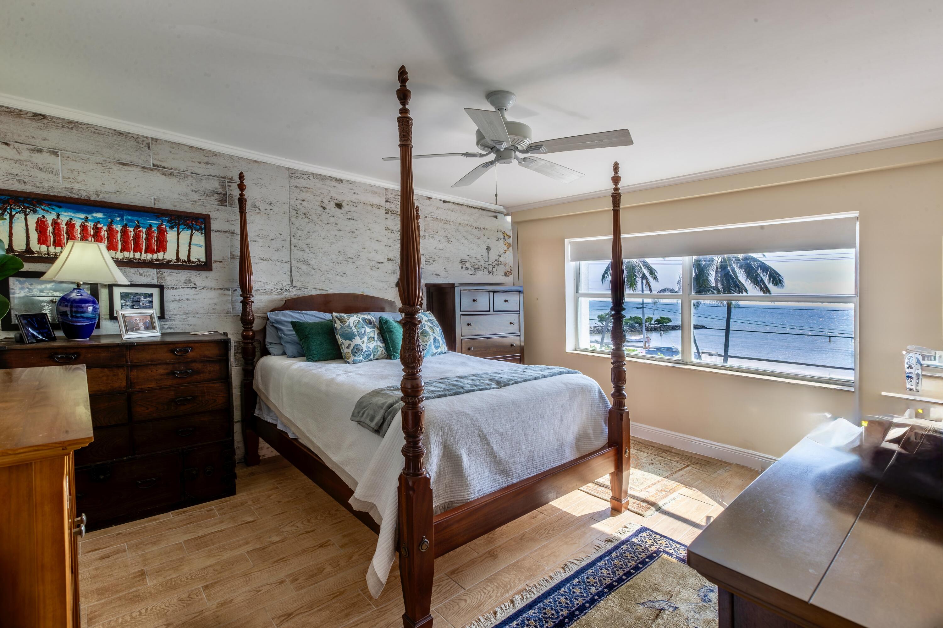 1901 S Roosevelt Boulevard Unit: 208E