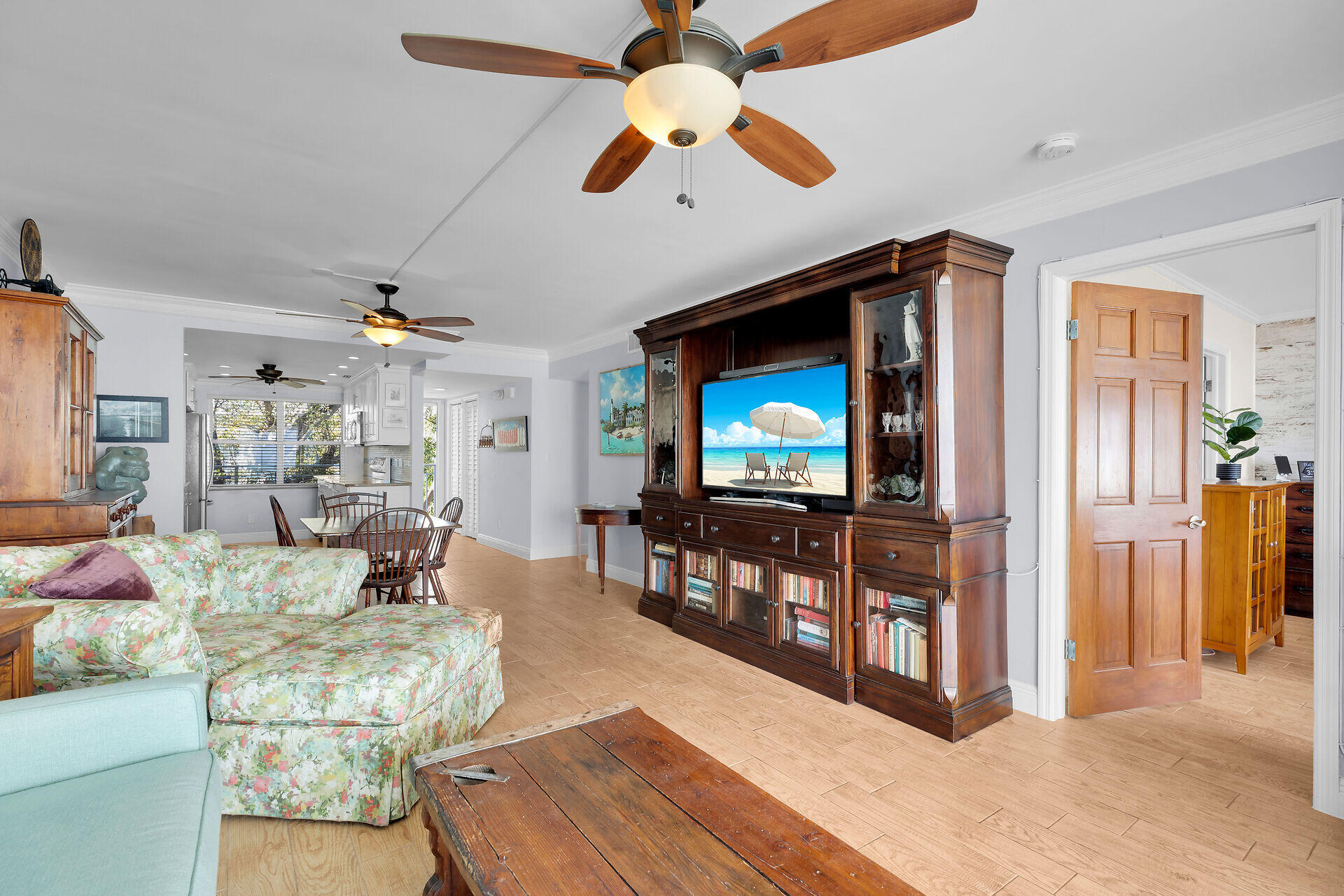 1901 S Roosevelt Boulevard Unit: 208E