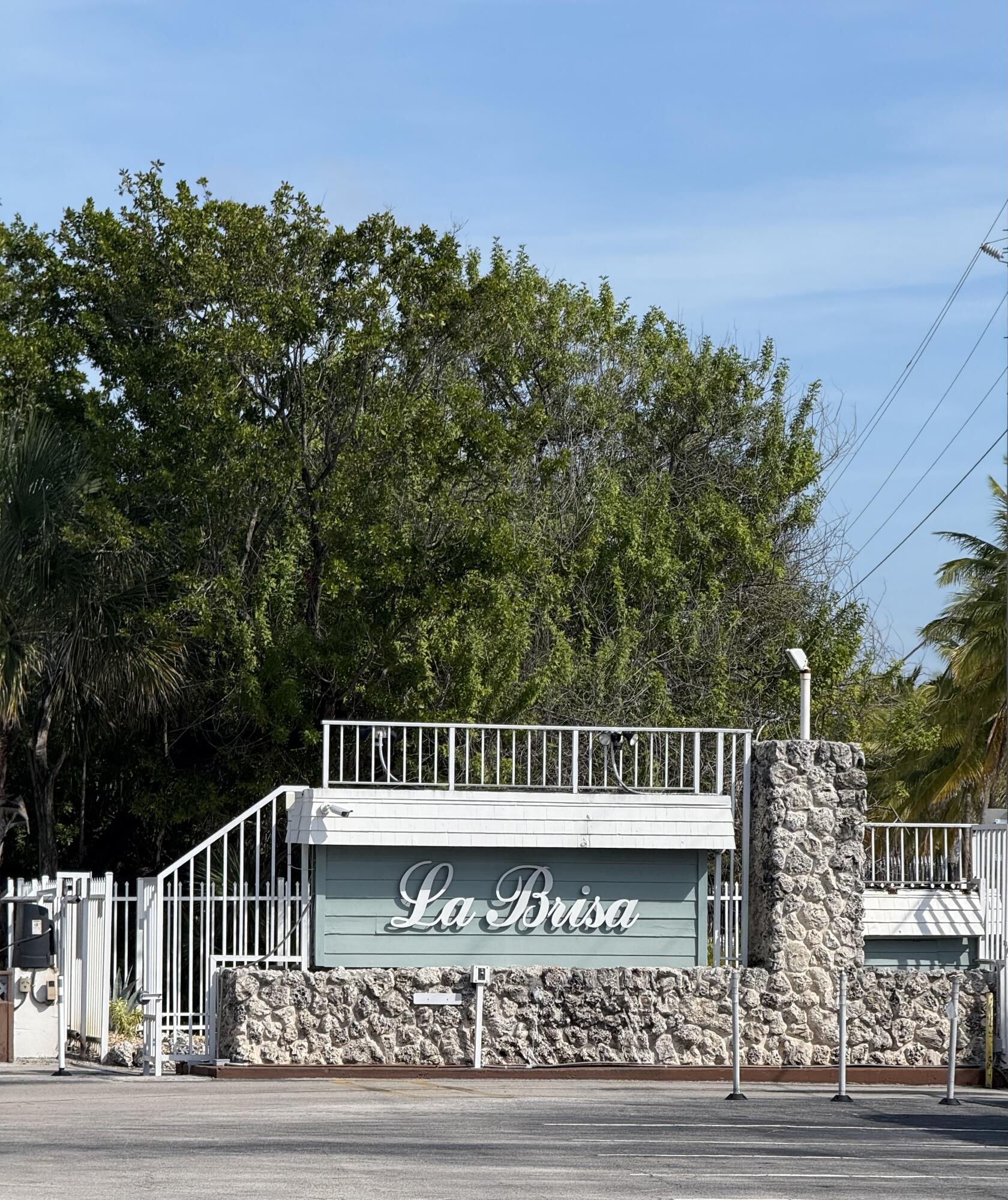 1901 S Roosevelt Boulevard Unit: 208E