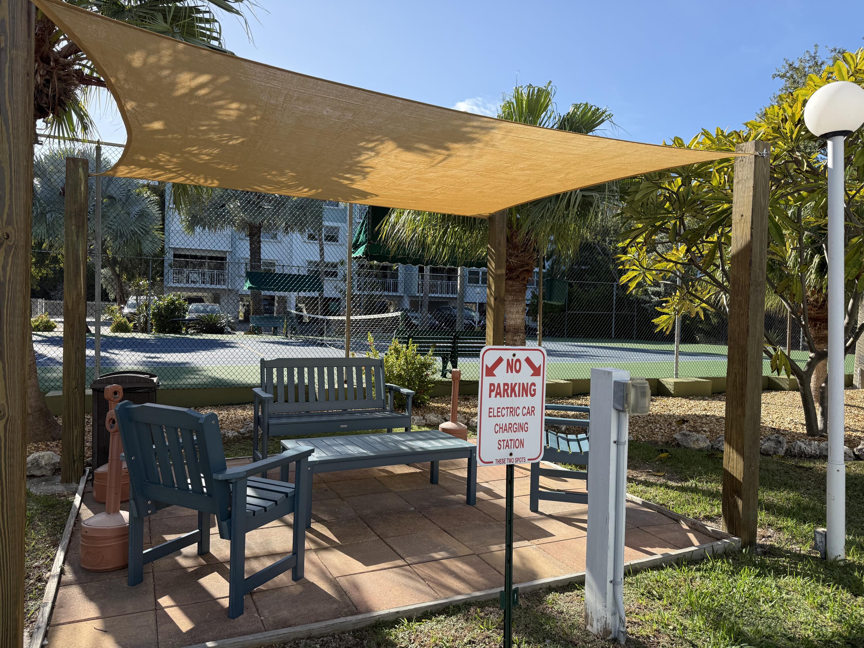 1901 S Roosevelt Boulevard Unit: 208E