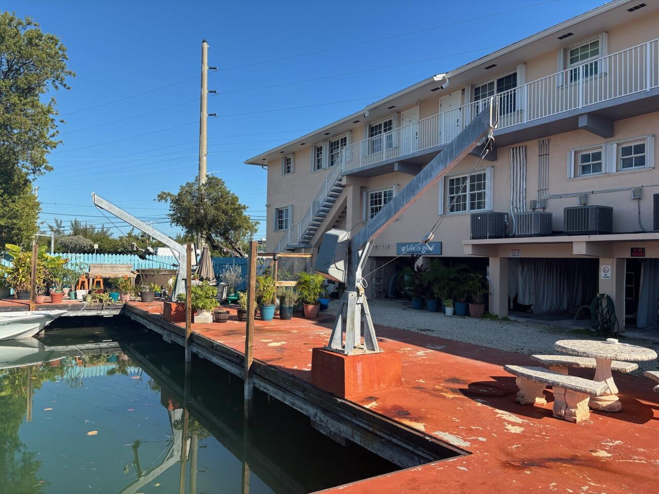 625 Overseas Highway