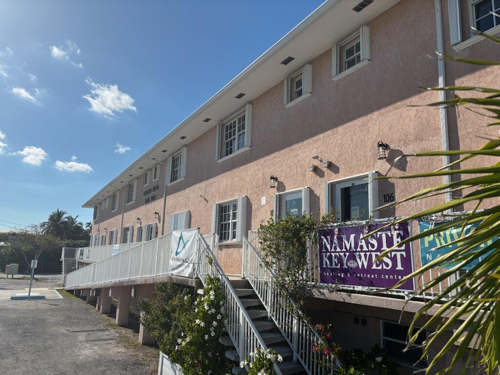 625 Overseas Highway