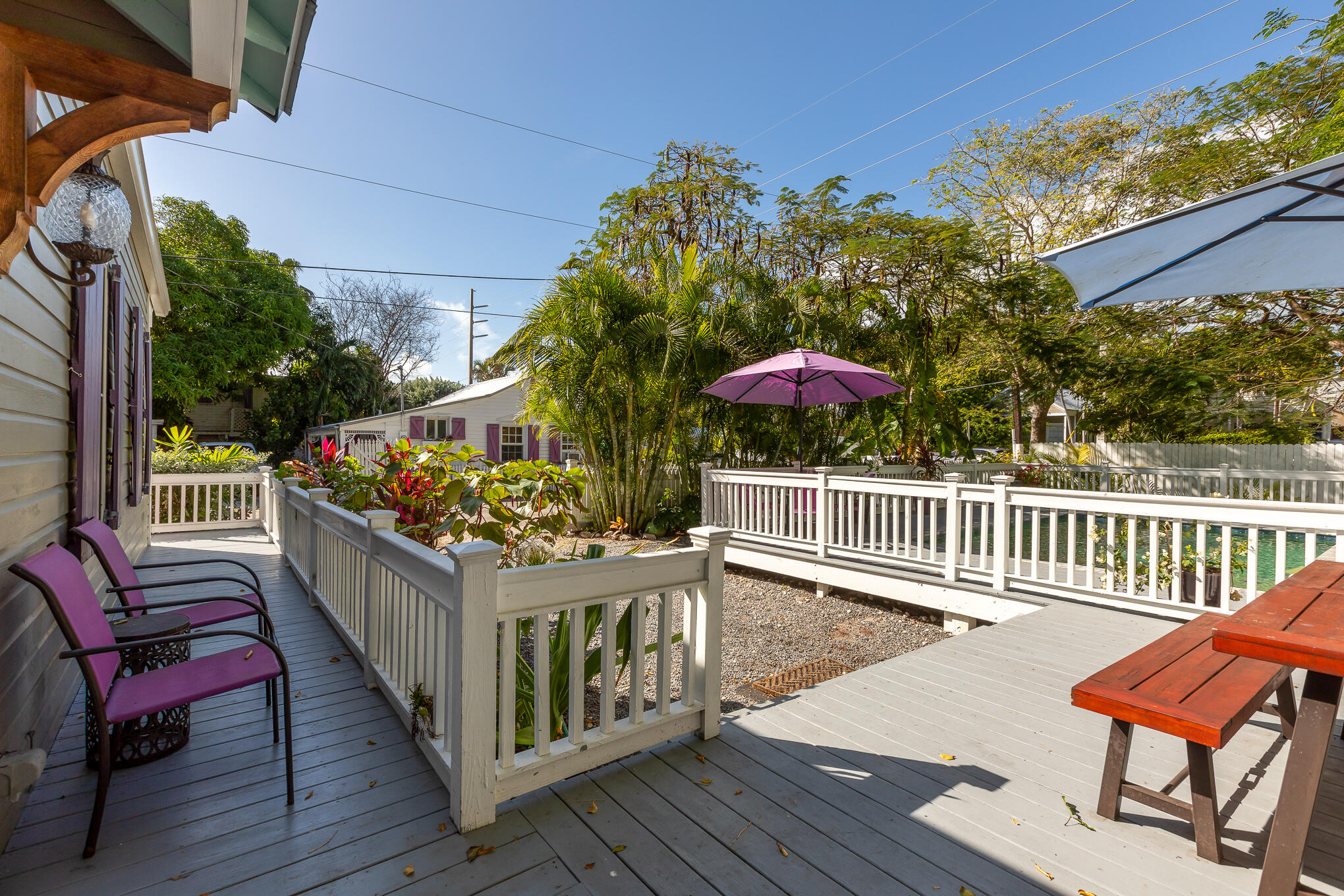 1305 Elizabeth Street