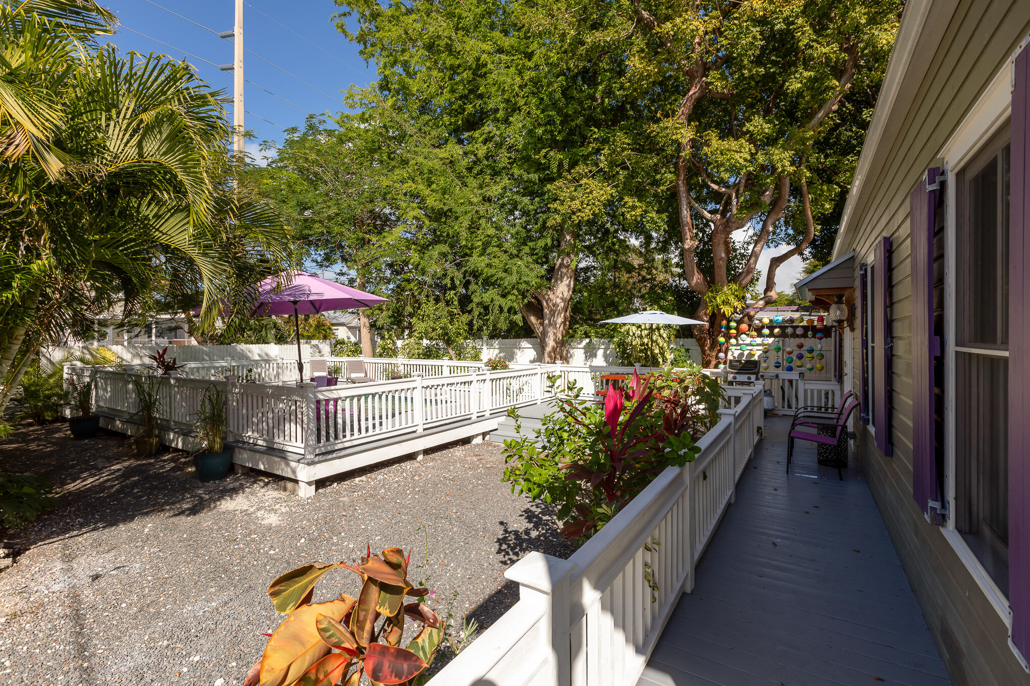 1305 Elizabeth Street