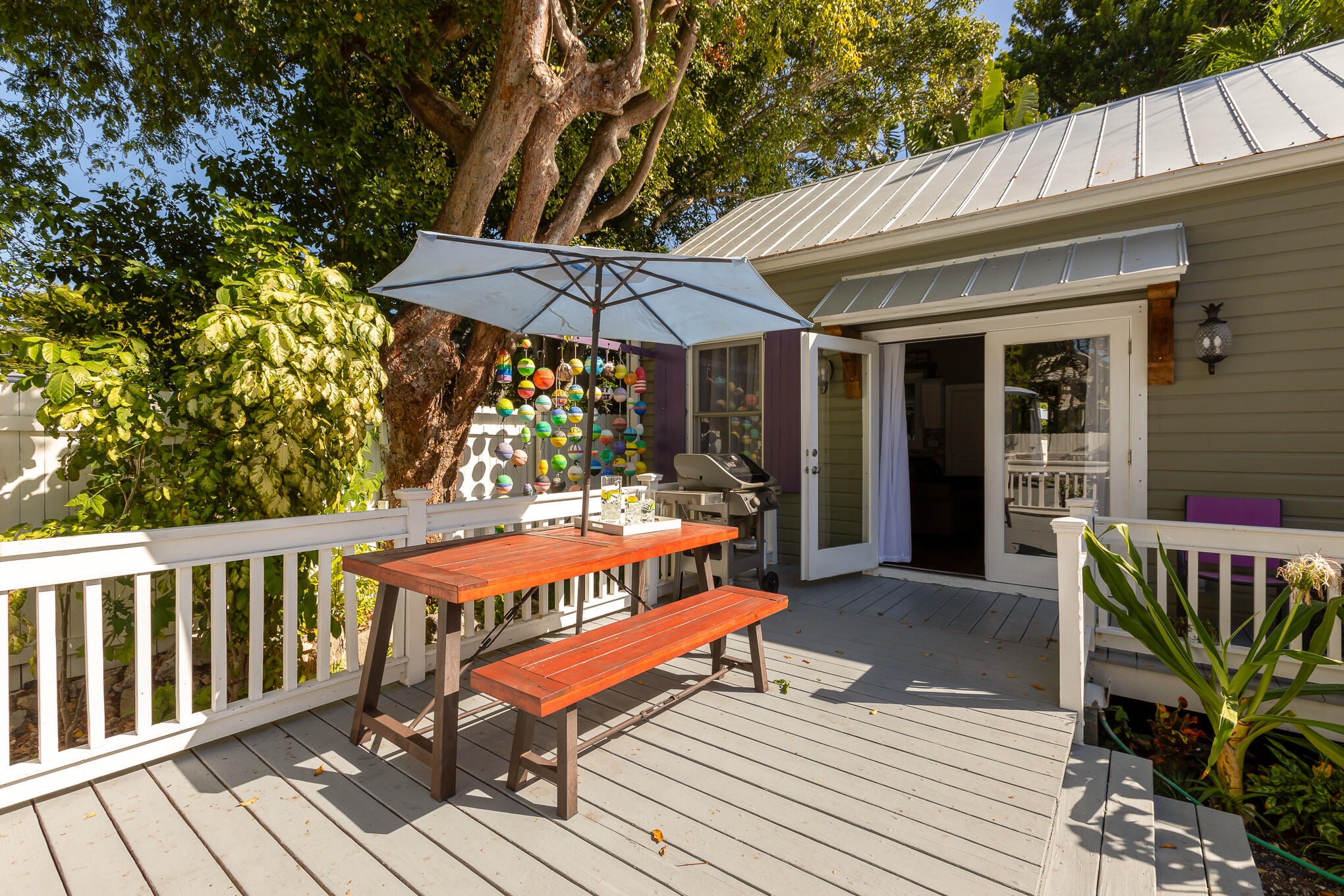 1305 Elizabeth Street