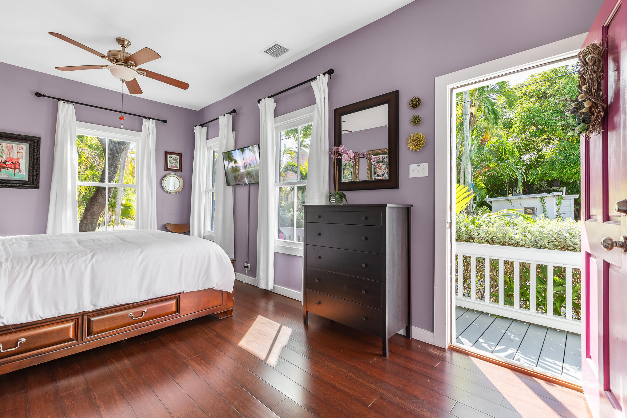 1305 Elizabeth Street