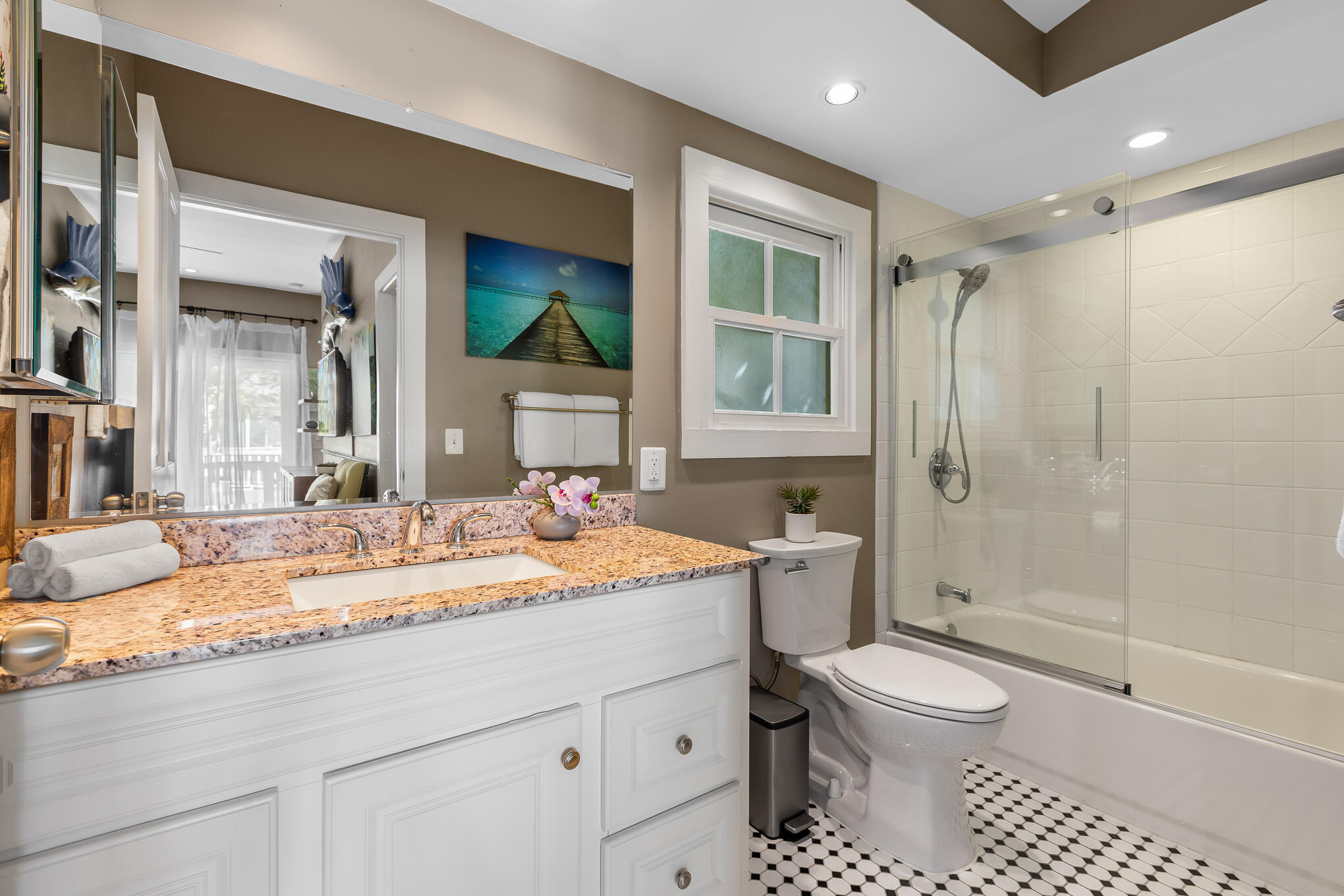 1305 Elizabeth Street