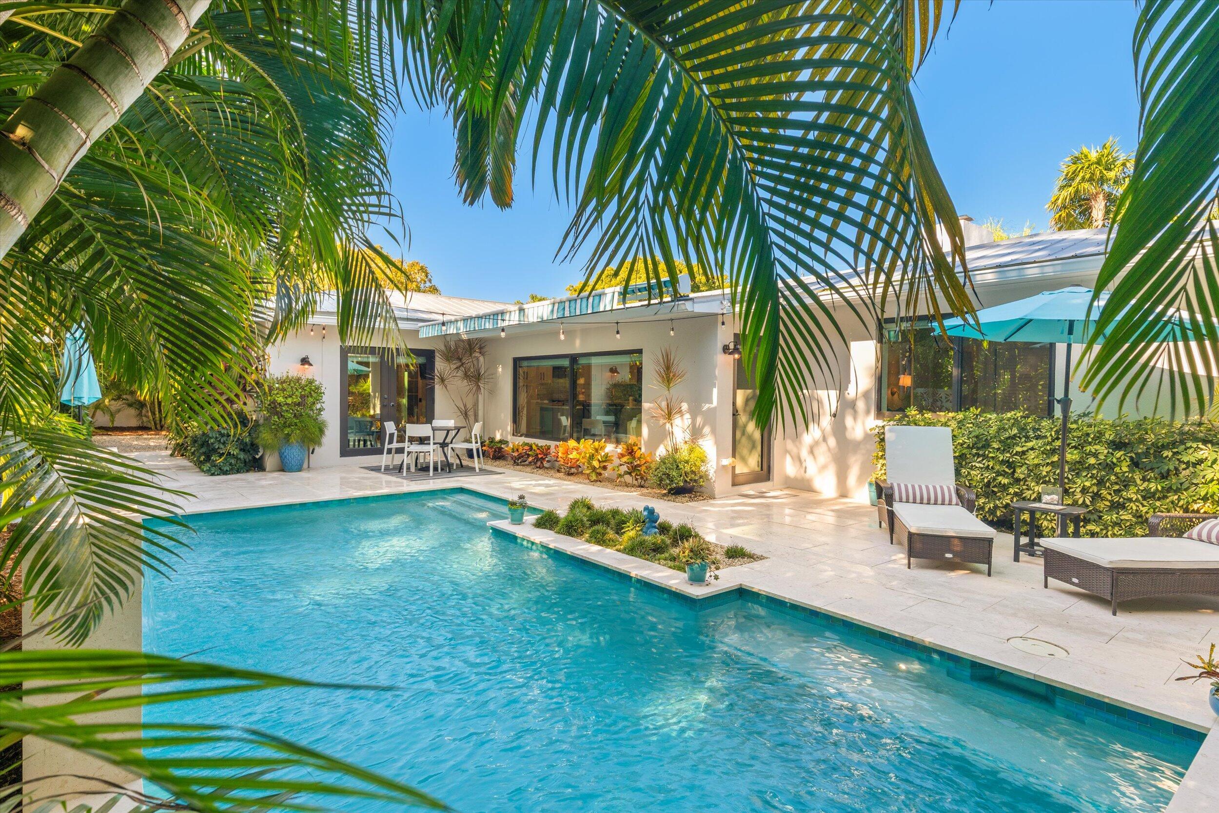 1526 Washington Street