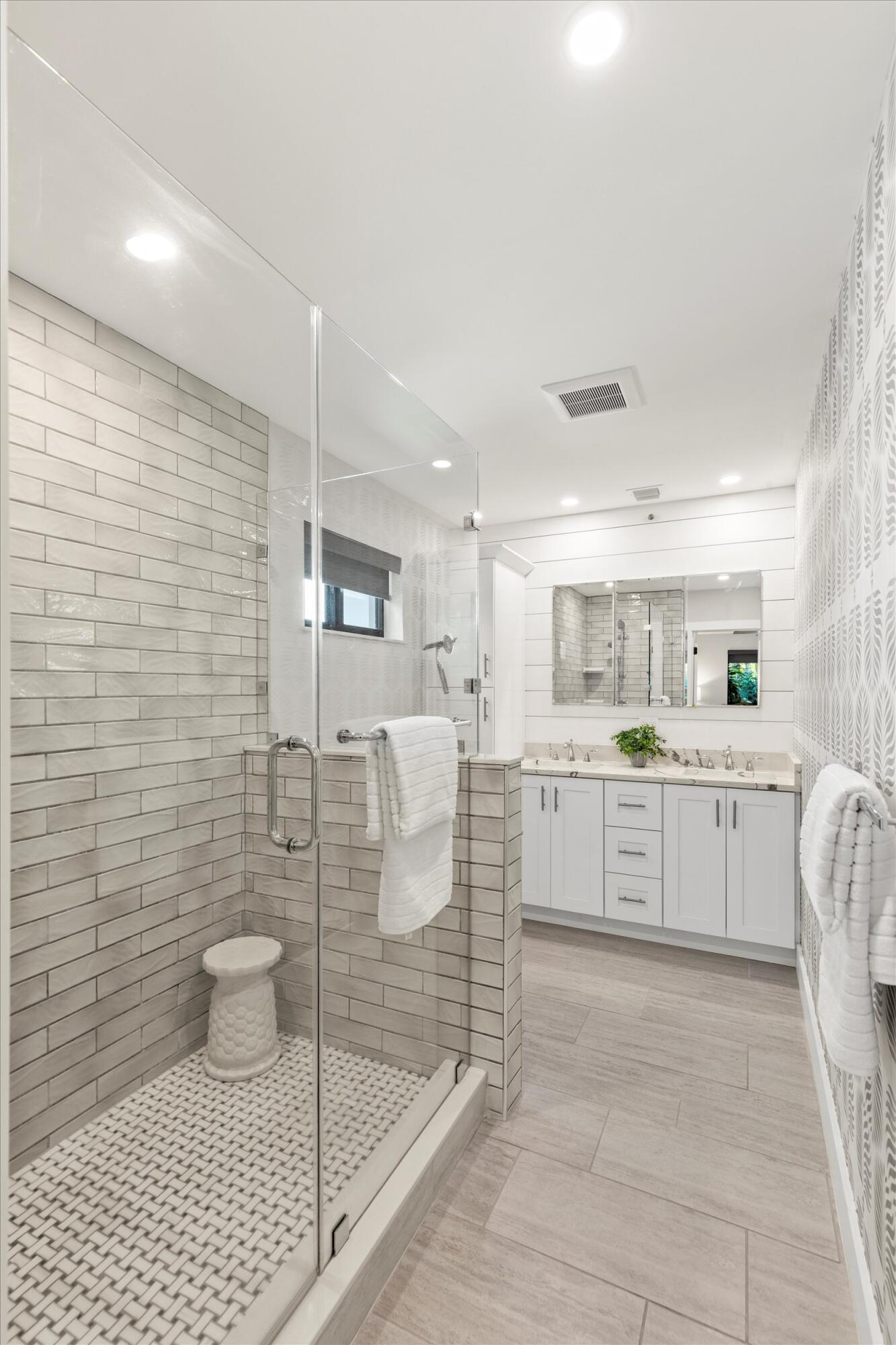 1526 Washington Street