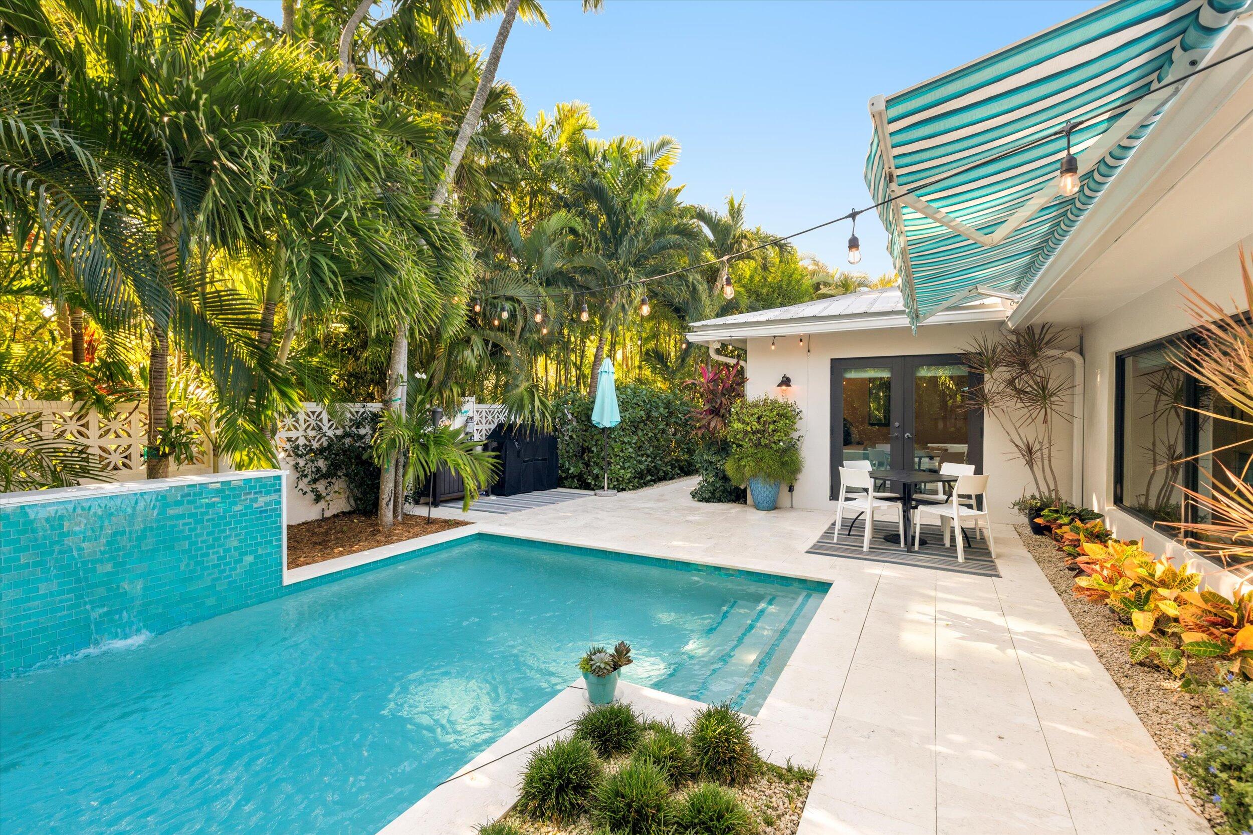 1526 Washington Street