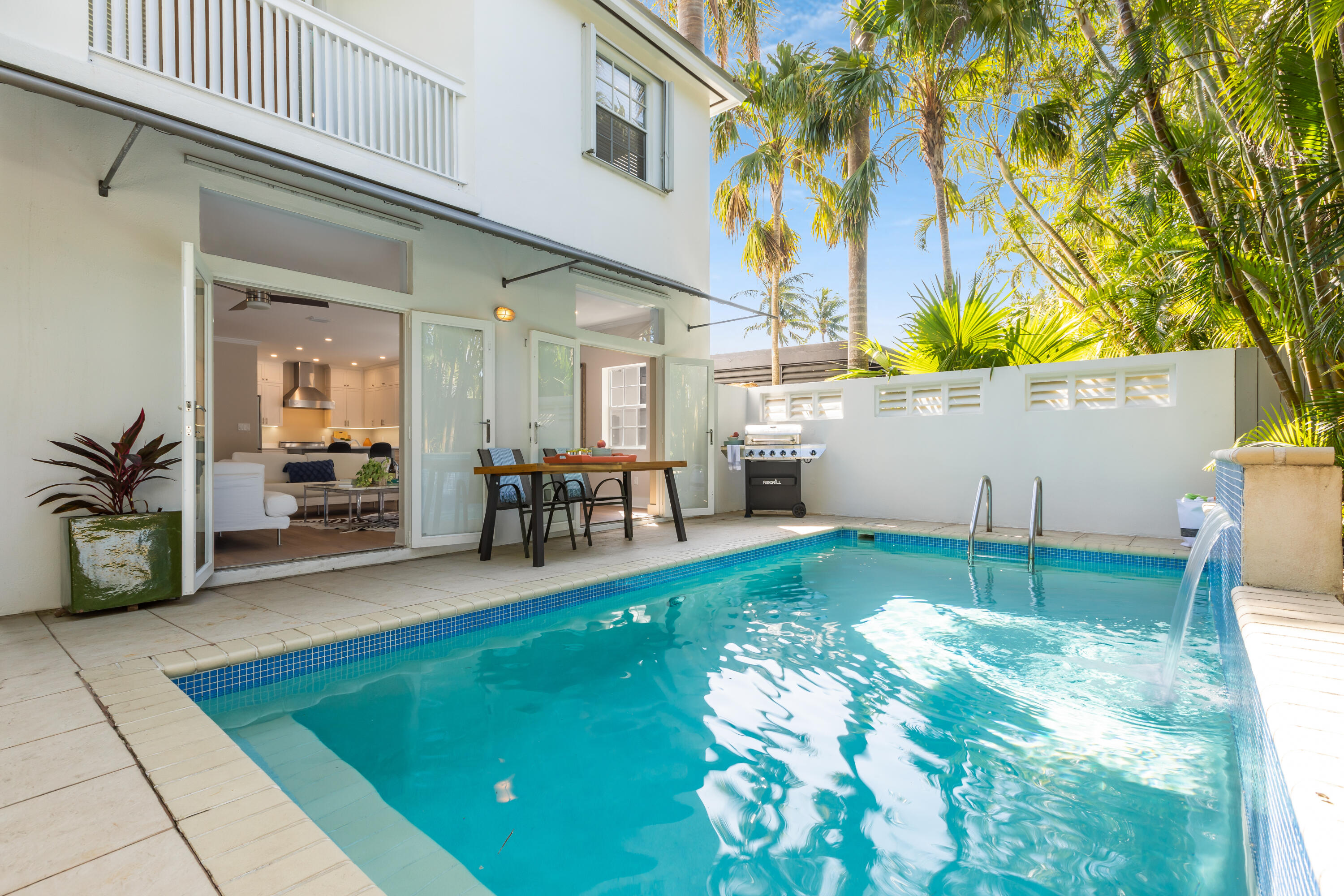 1427 Washington Street