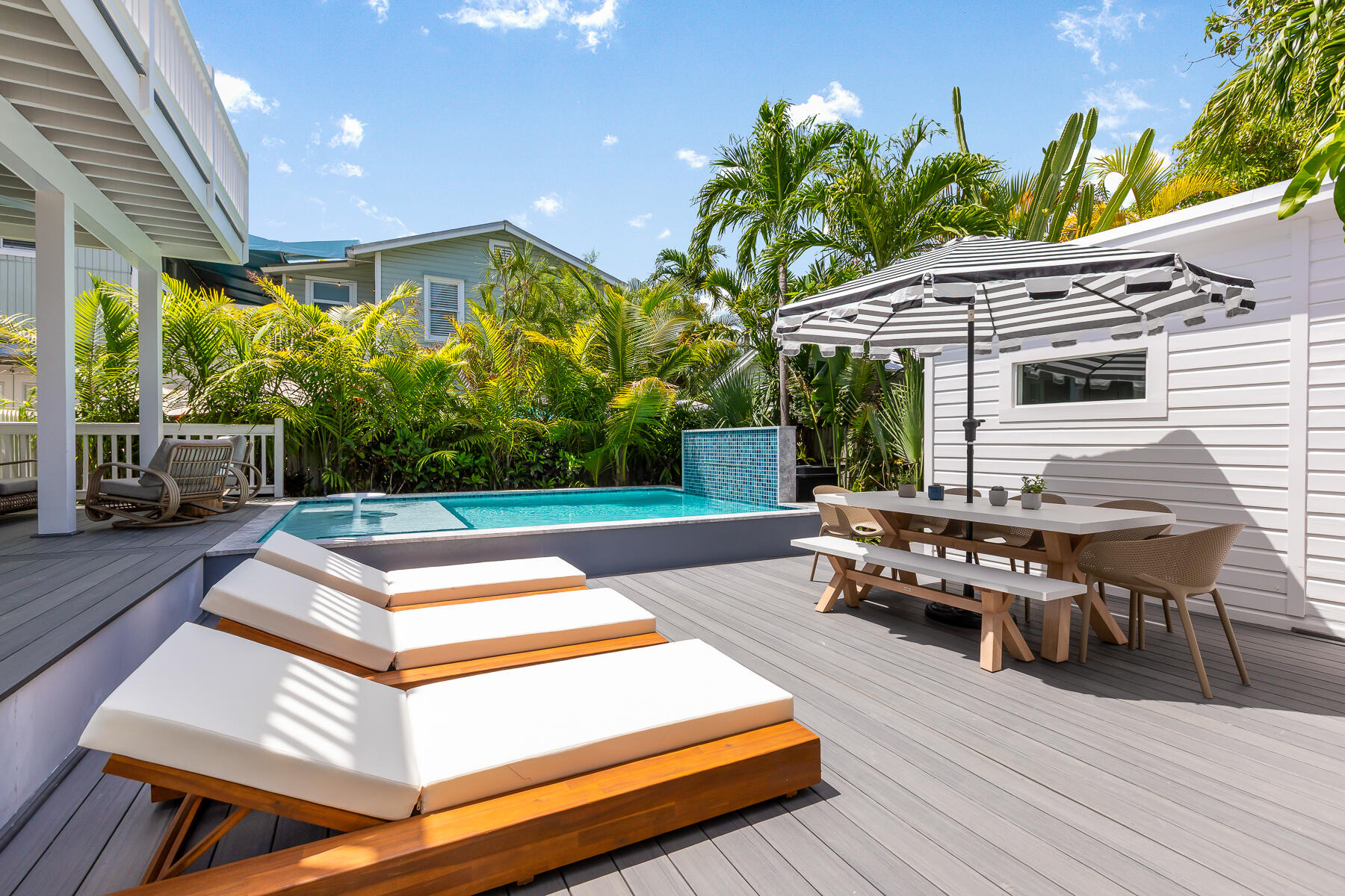 1114 Grinnell Street