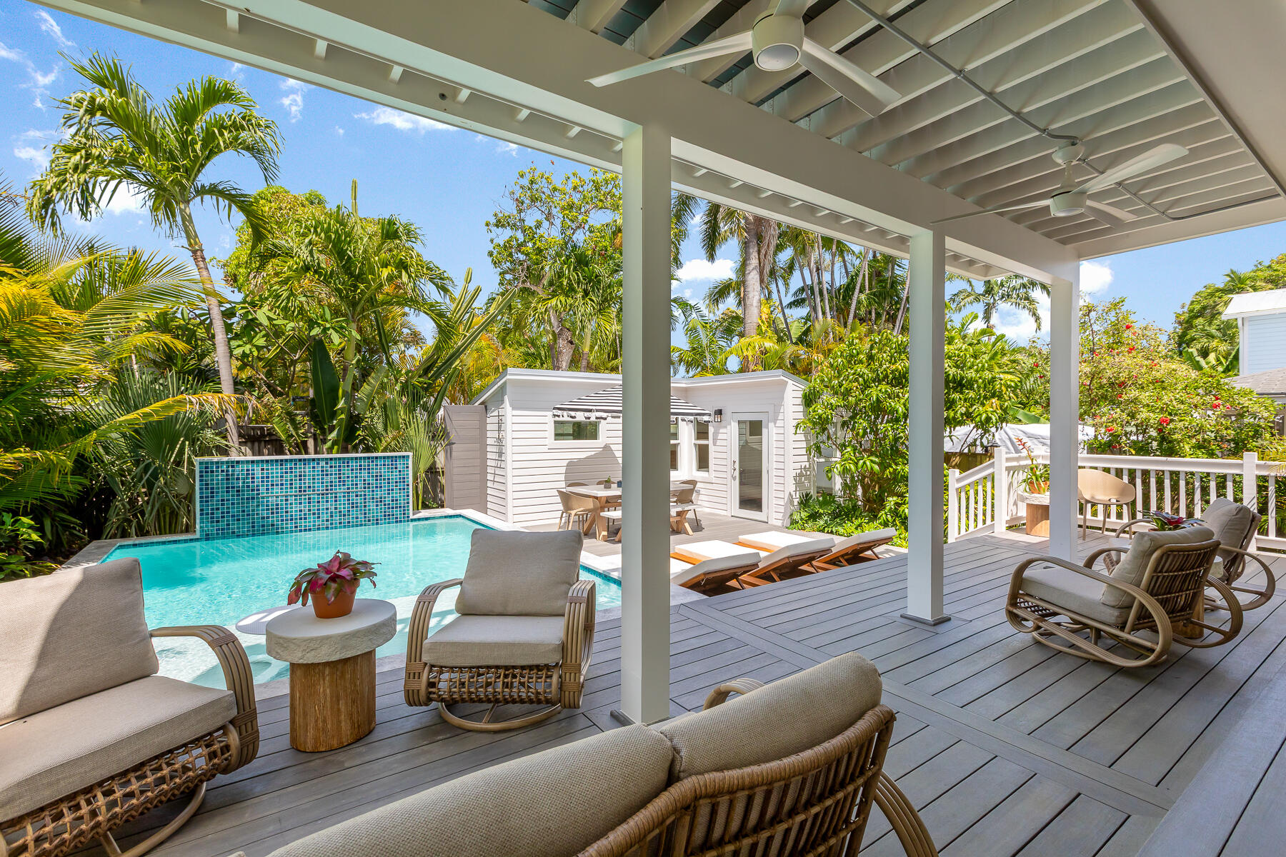 1114 Grinnell Street