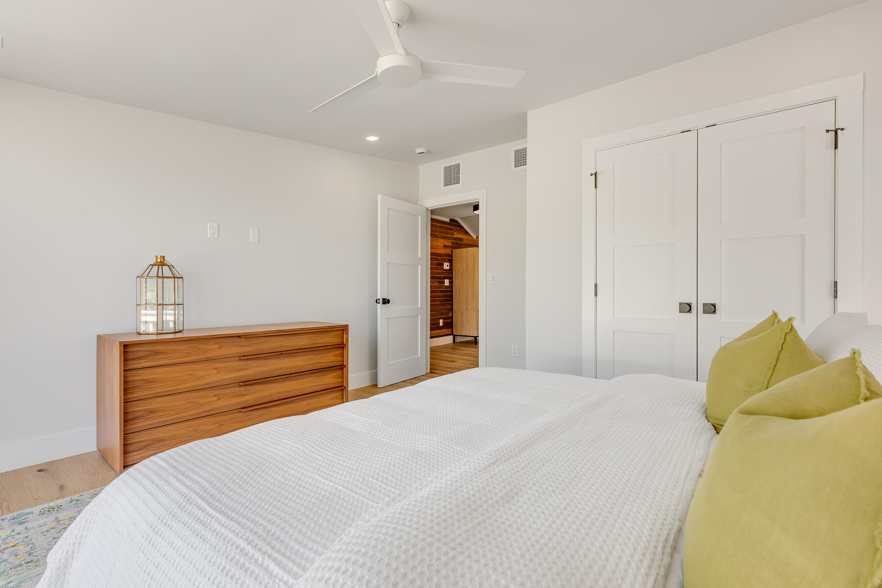 1114 Grinnell Street