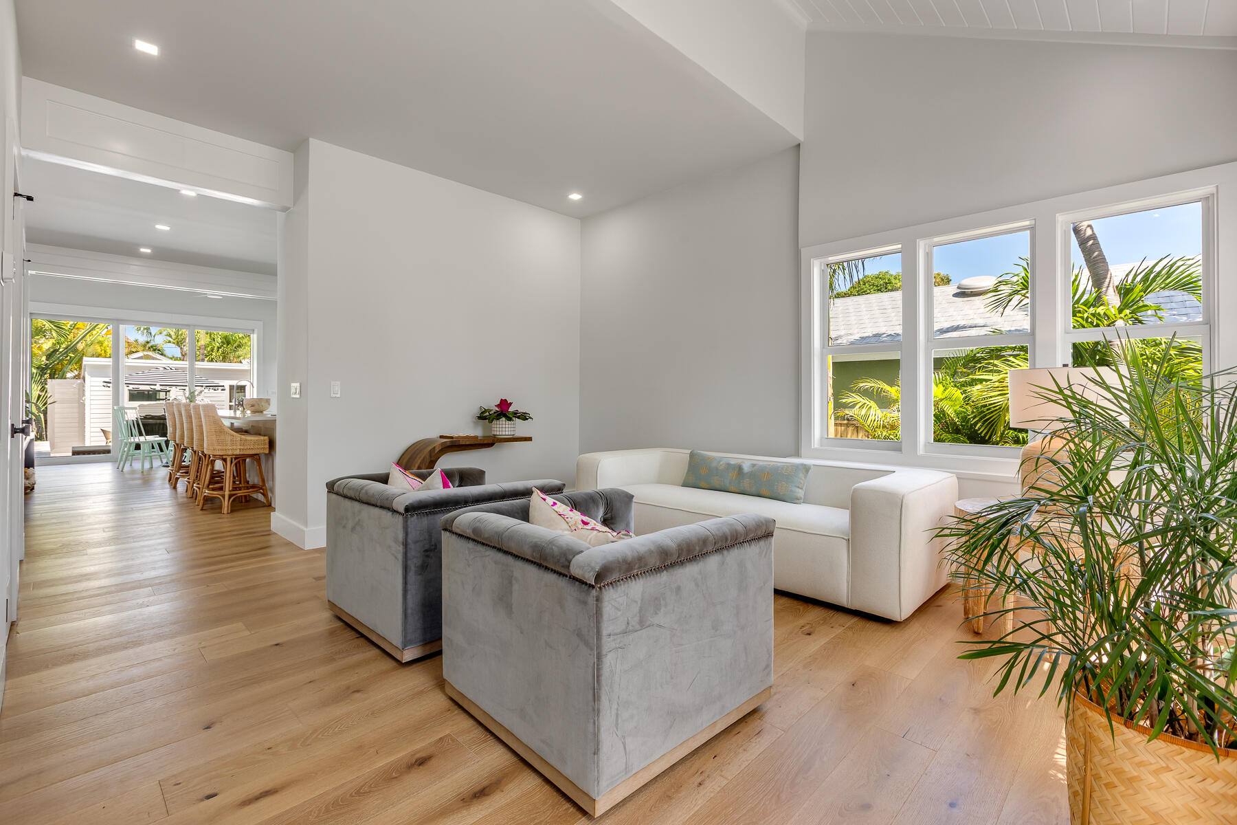 1114 Grinnell Street